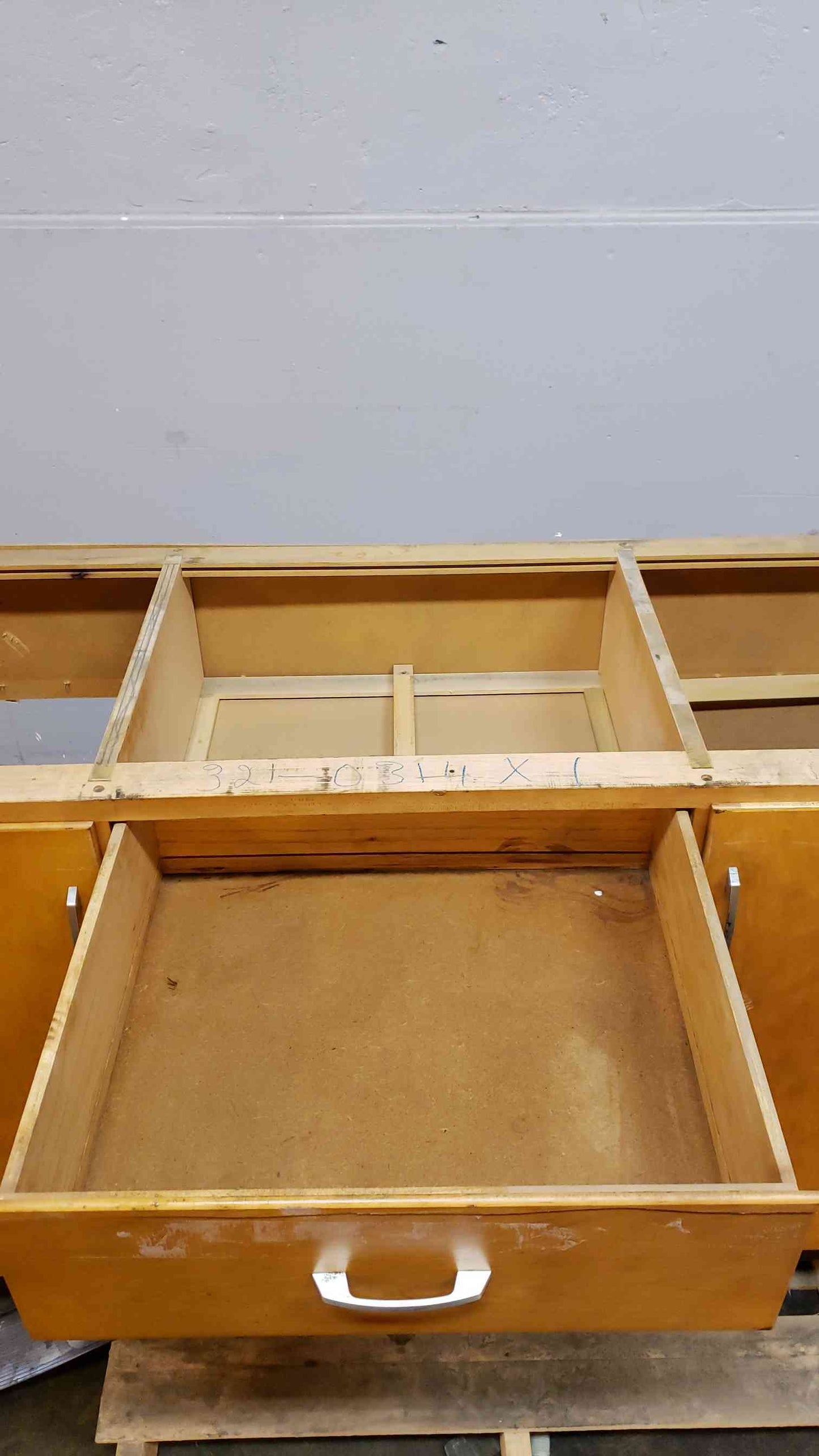 6' Wooden Kewaunee Casework W/ 4 Drawers 2 Doors (1374AA)(1374AA)
