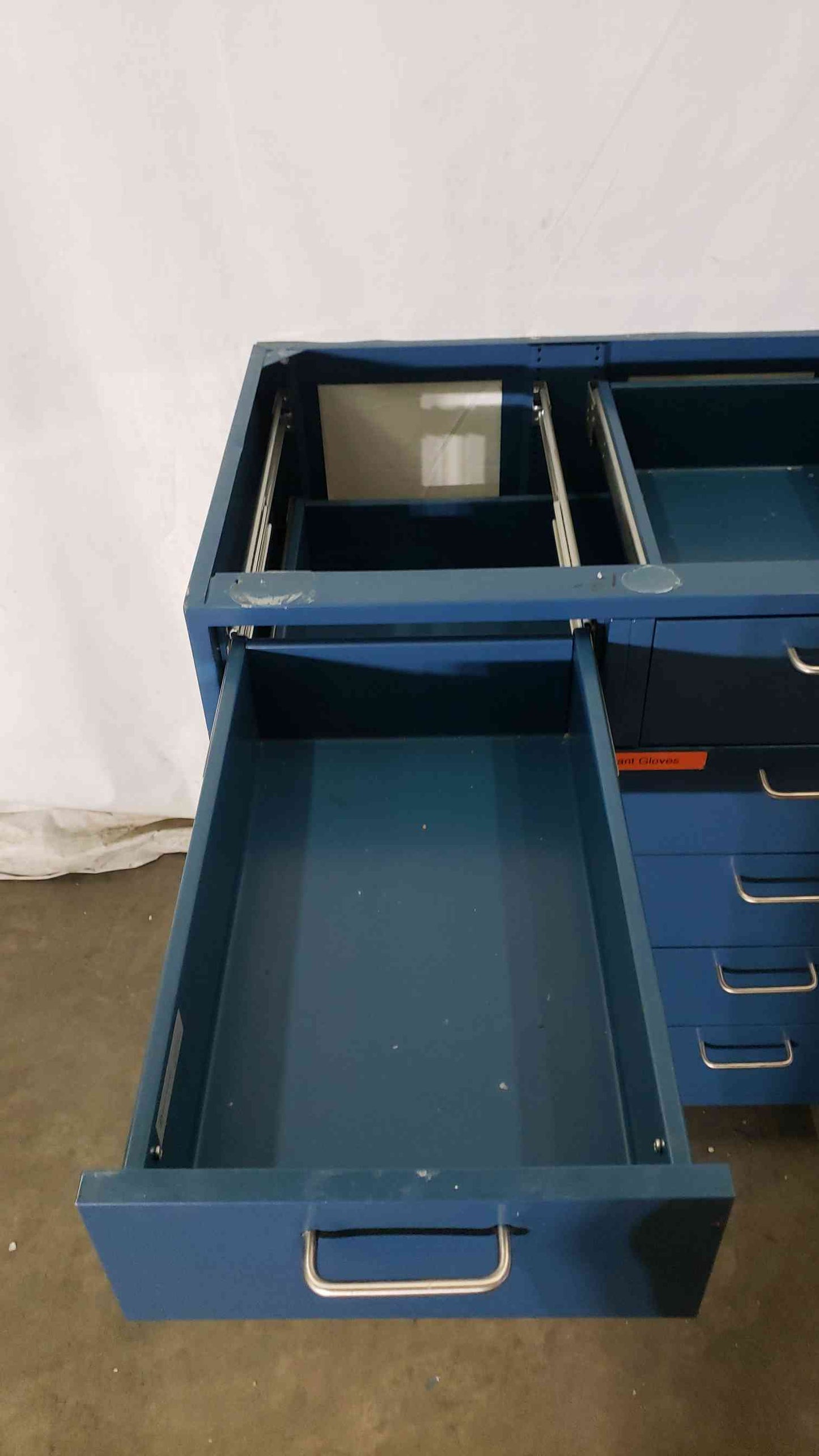 30x22x35 6 Drawer Jamestown Casework(100555)