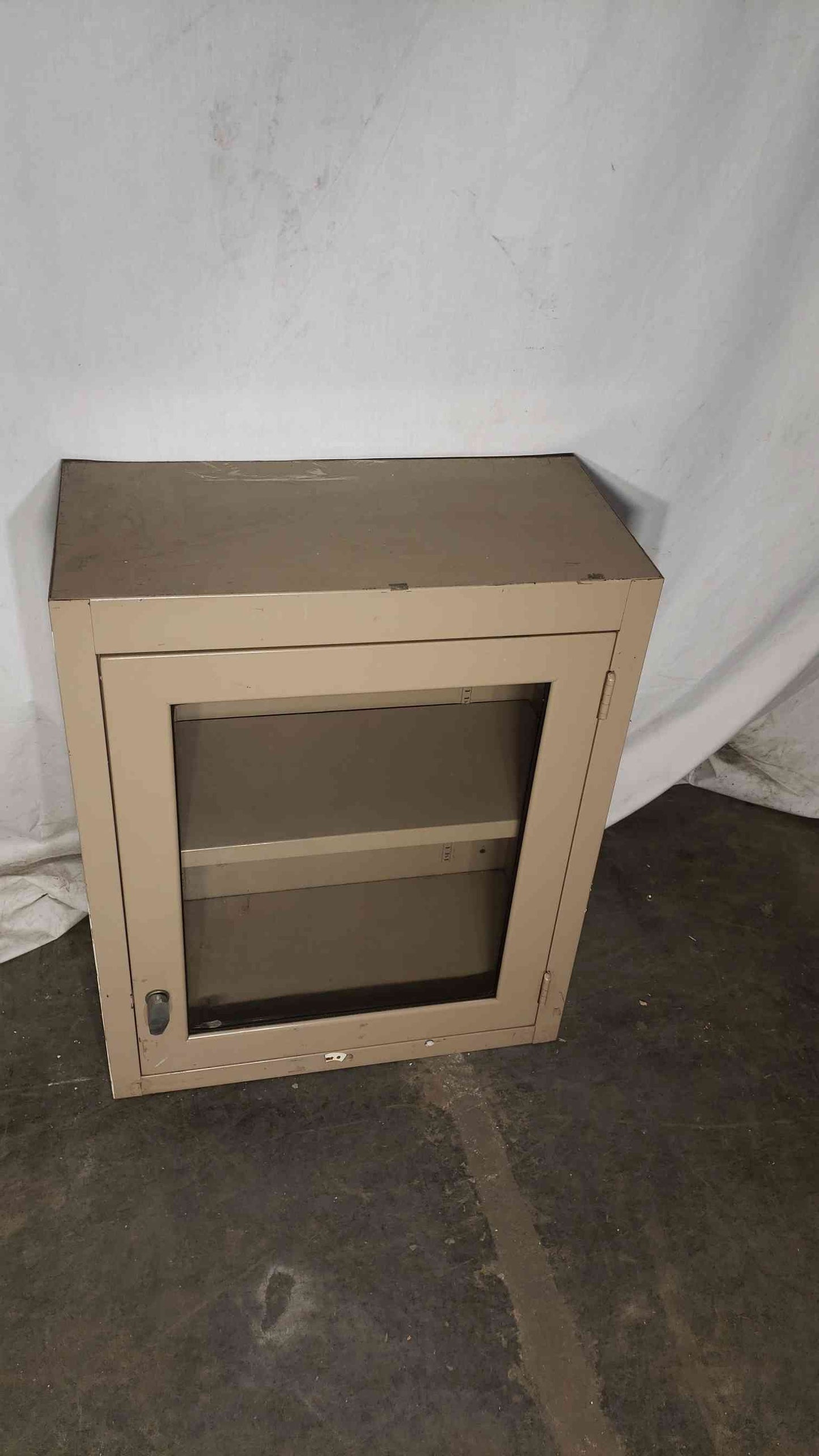 24" Overhead Cabinet W/ Knob(100064)