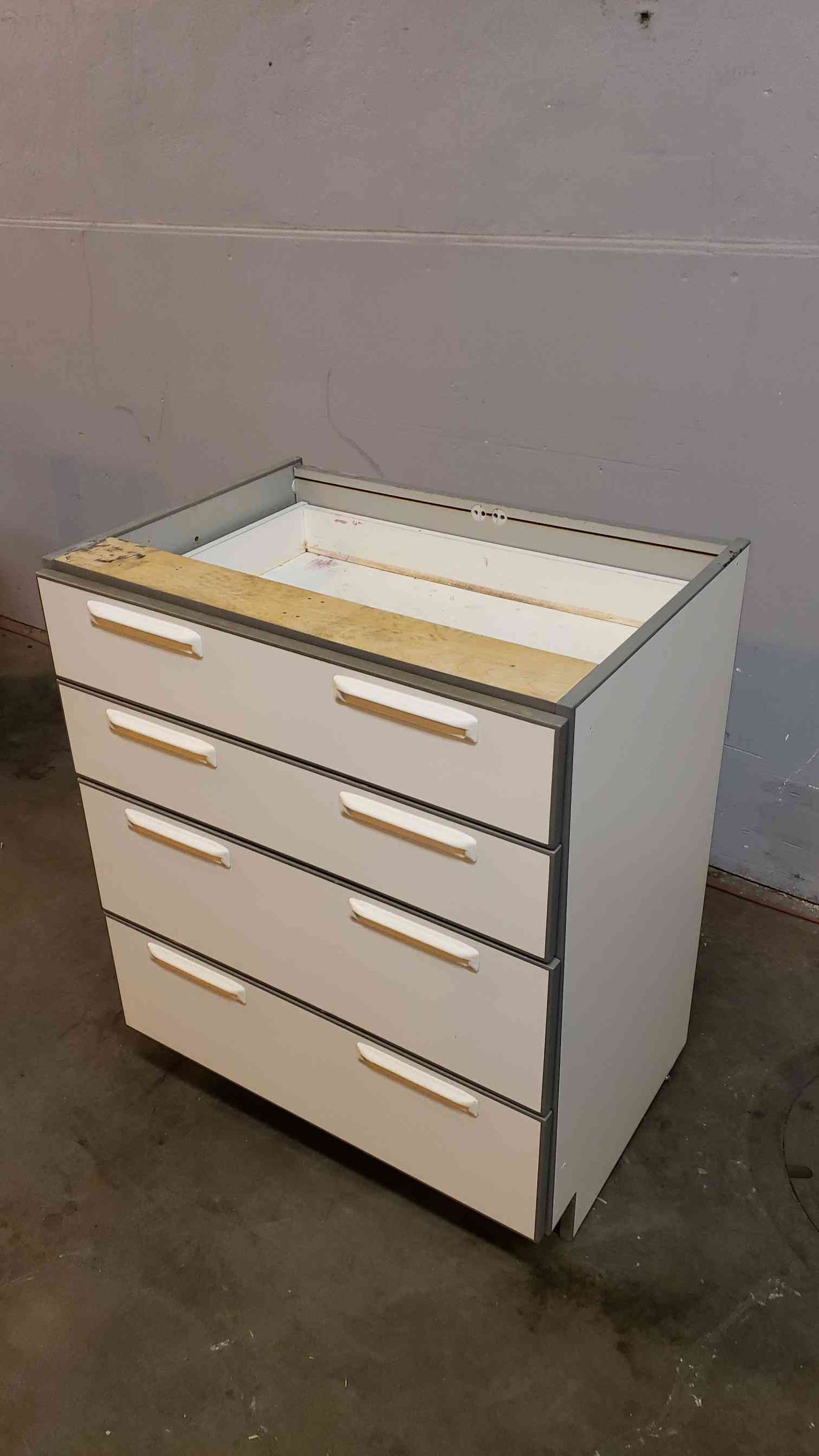 30" Recessed Wooden Casework W/ 4 Drawers(Q16663)
