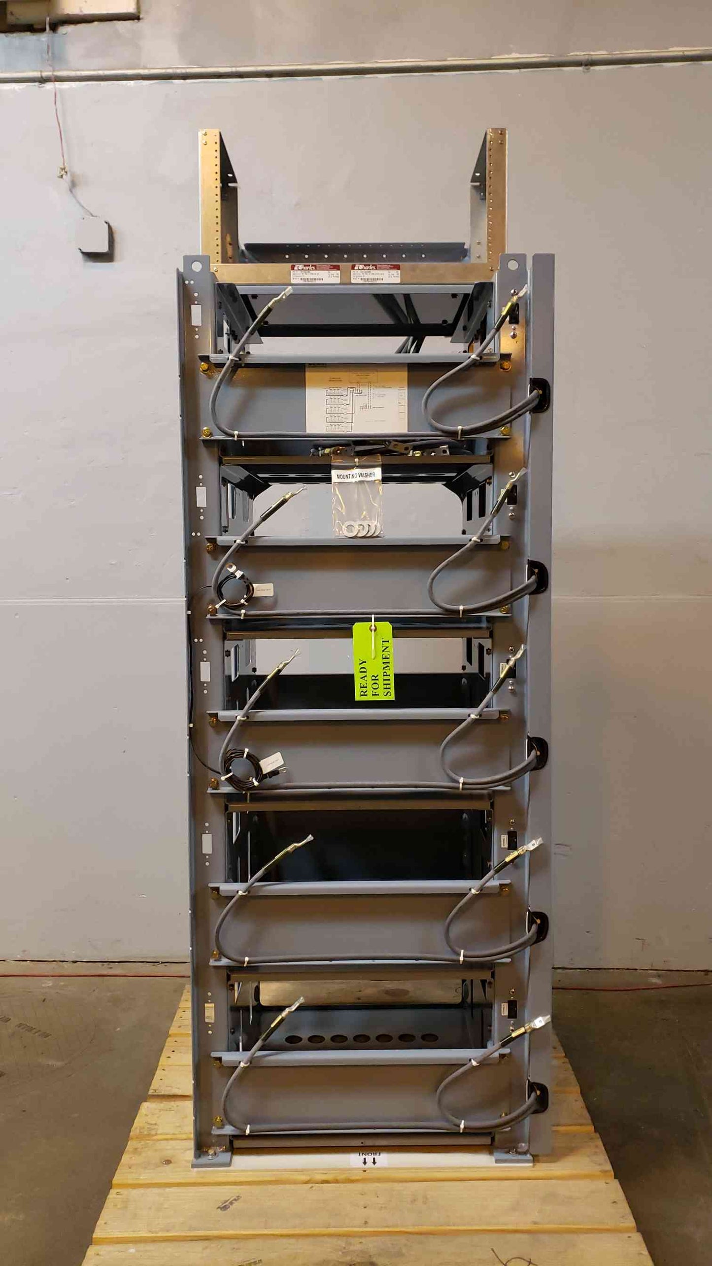 NEW Charles Industries 10 String Battery Rack w/ Disconnects(100587)