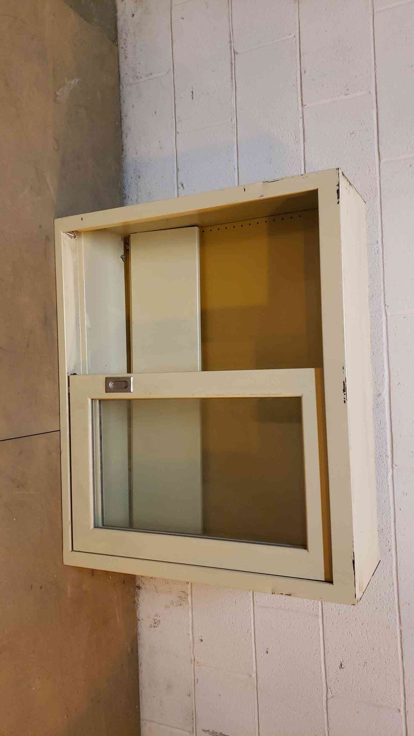 36" Overhead Cabinet (Q16629)(Q16629)