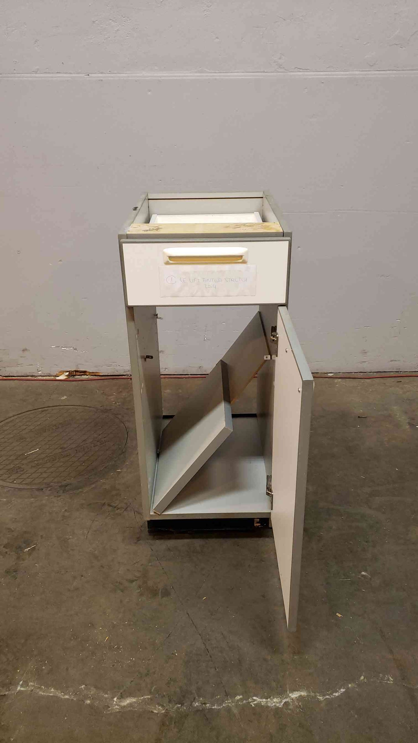 15" Recessed Wooden Casework W/ 1 Drawer 1 Door(Q16685)