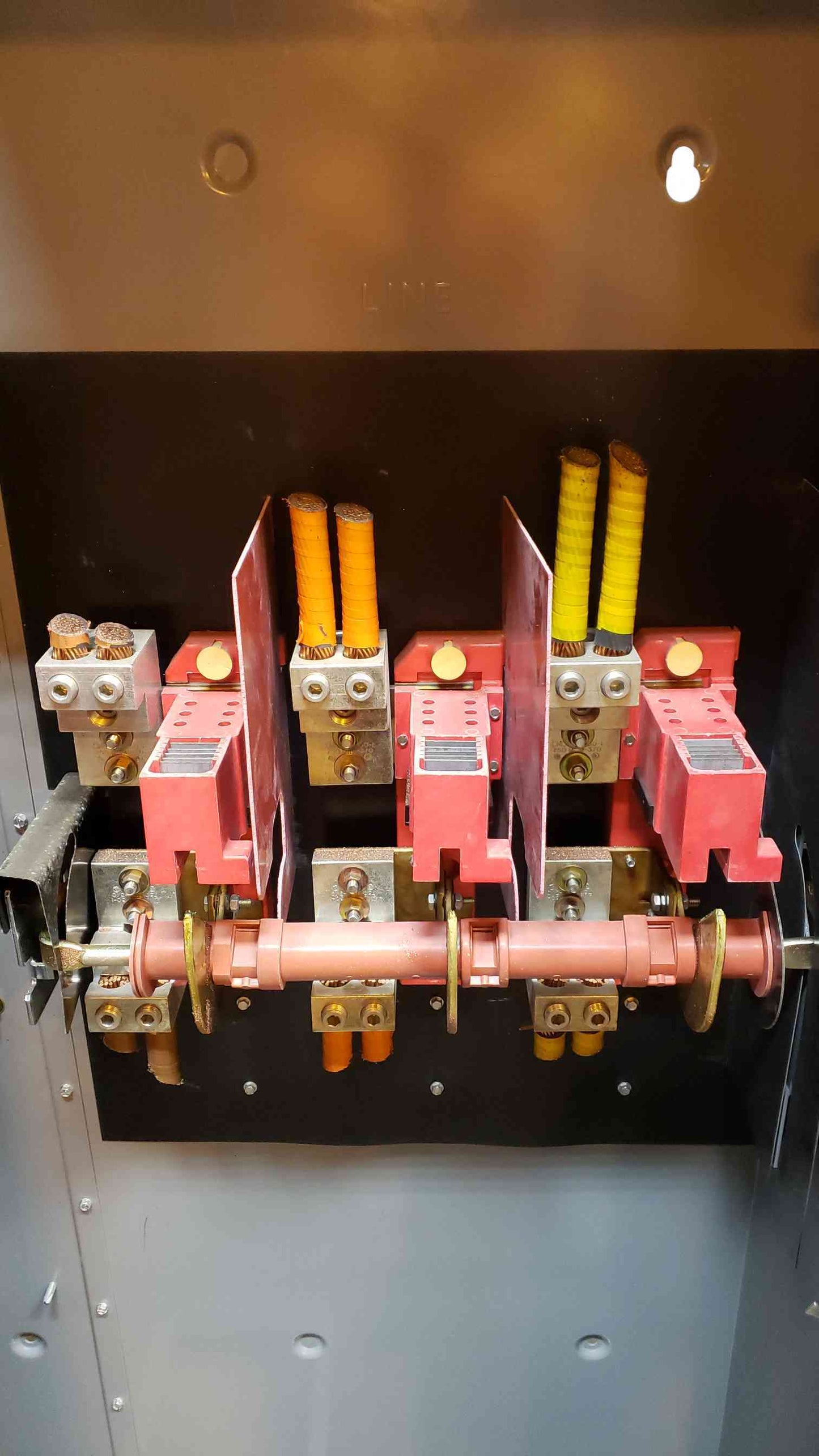 SQUARE D HU367 3PH 600V 800A DISCONNECT SWITCH(100198)