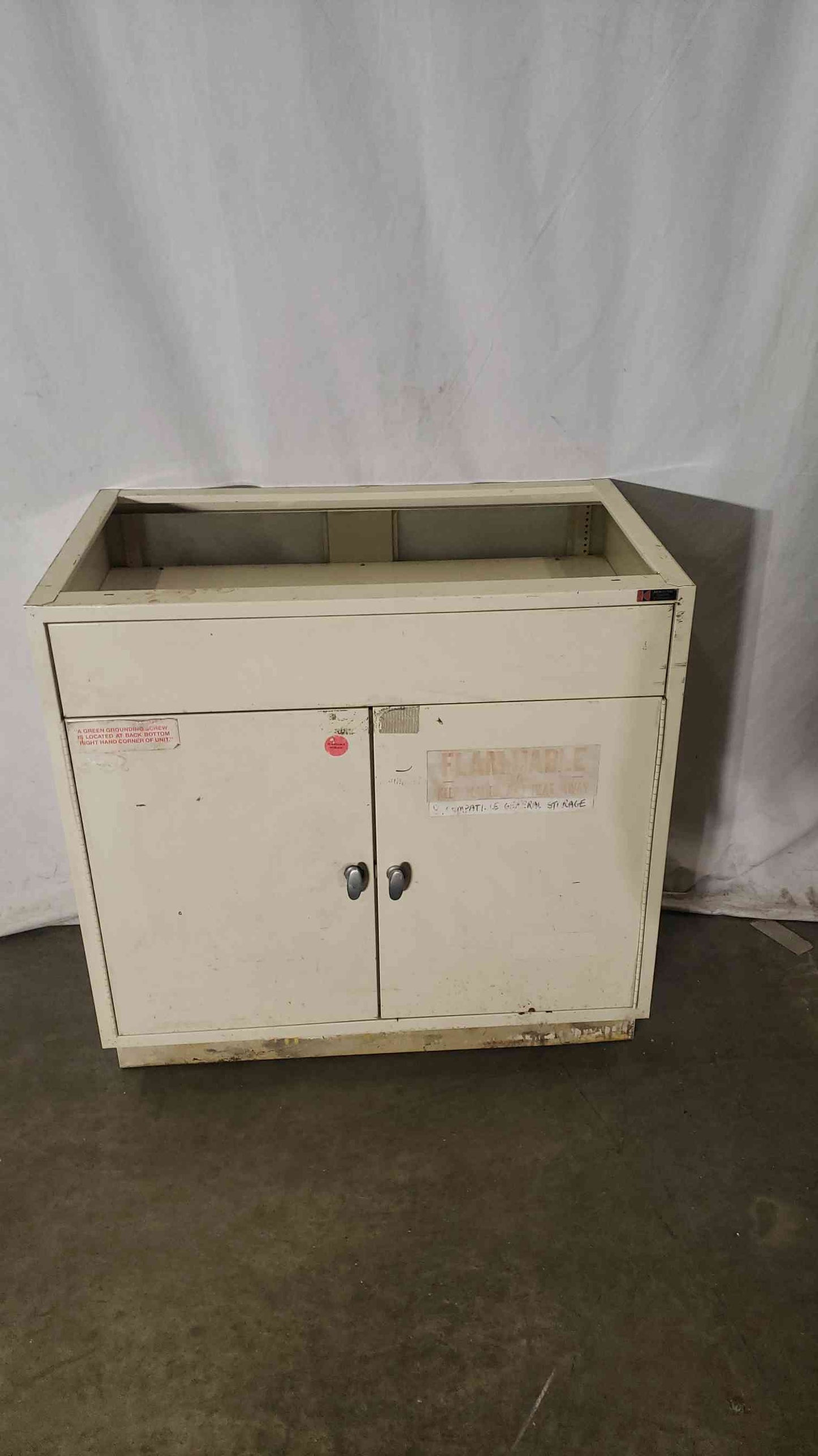 36x22x35 Kewaunee Flammable Casework Tan(100144)