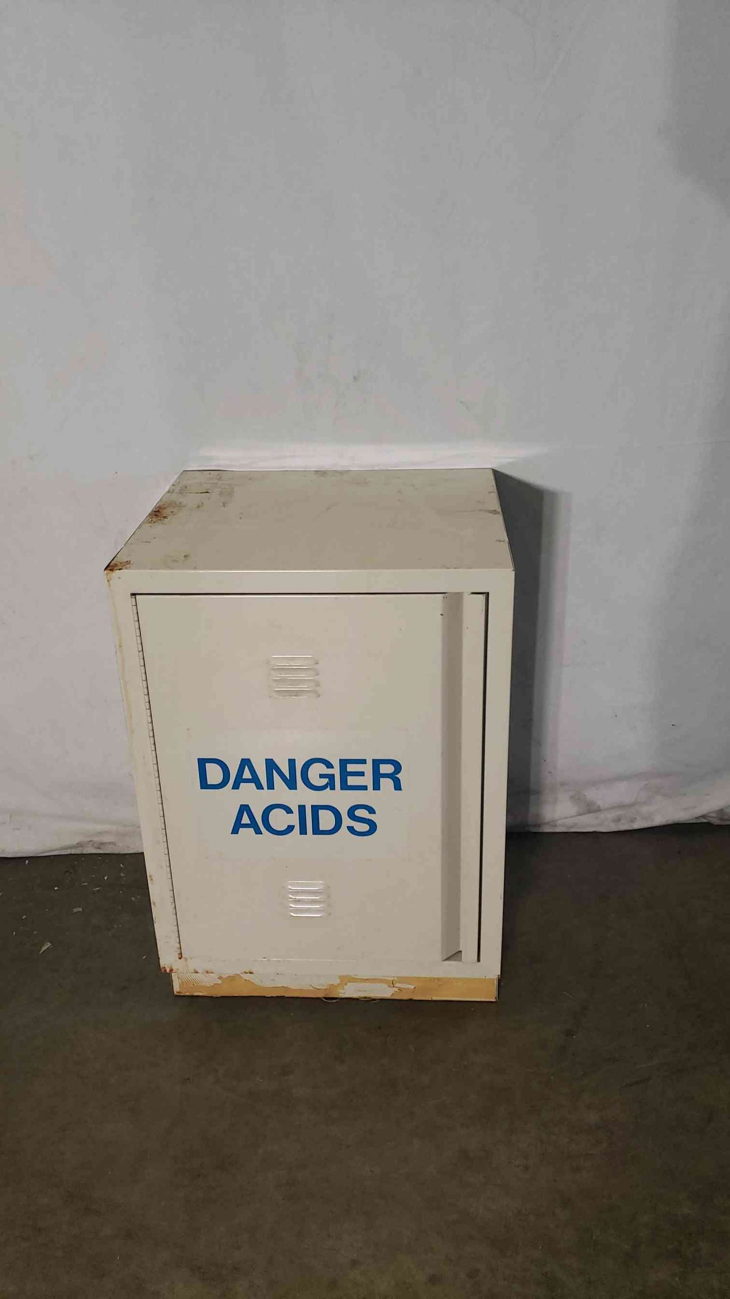 24x21x34 Acid Cabinet(100164)