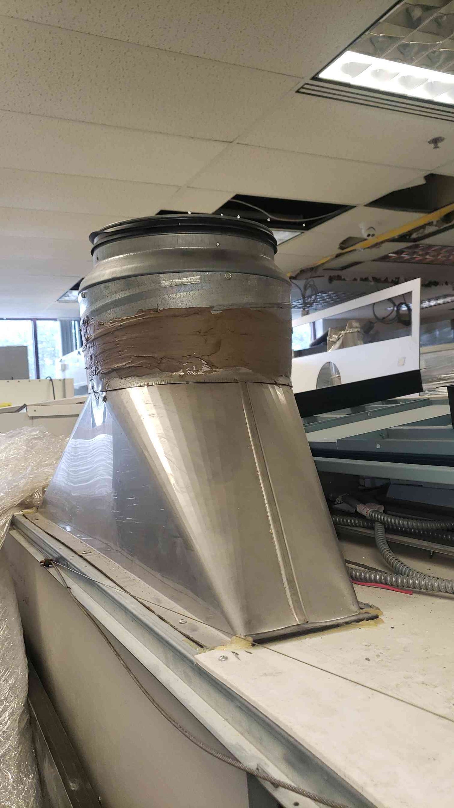 8' Fume Hood Hamilton SafeAire Ducted(S6LLST7498)