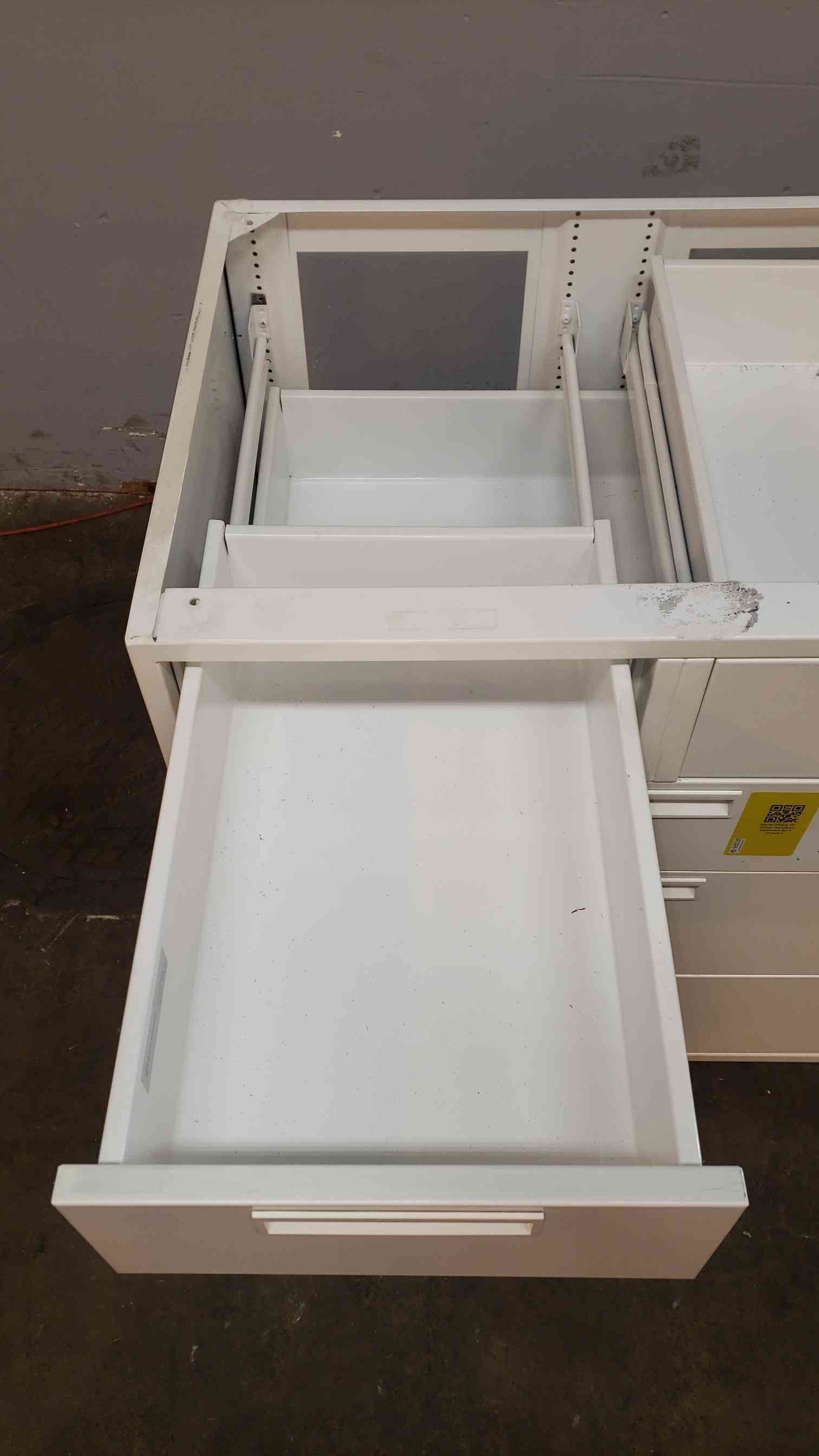 White 30" Fisher Hamilton Casework W/ 5 Drawers(3870AA)
