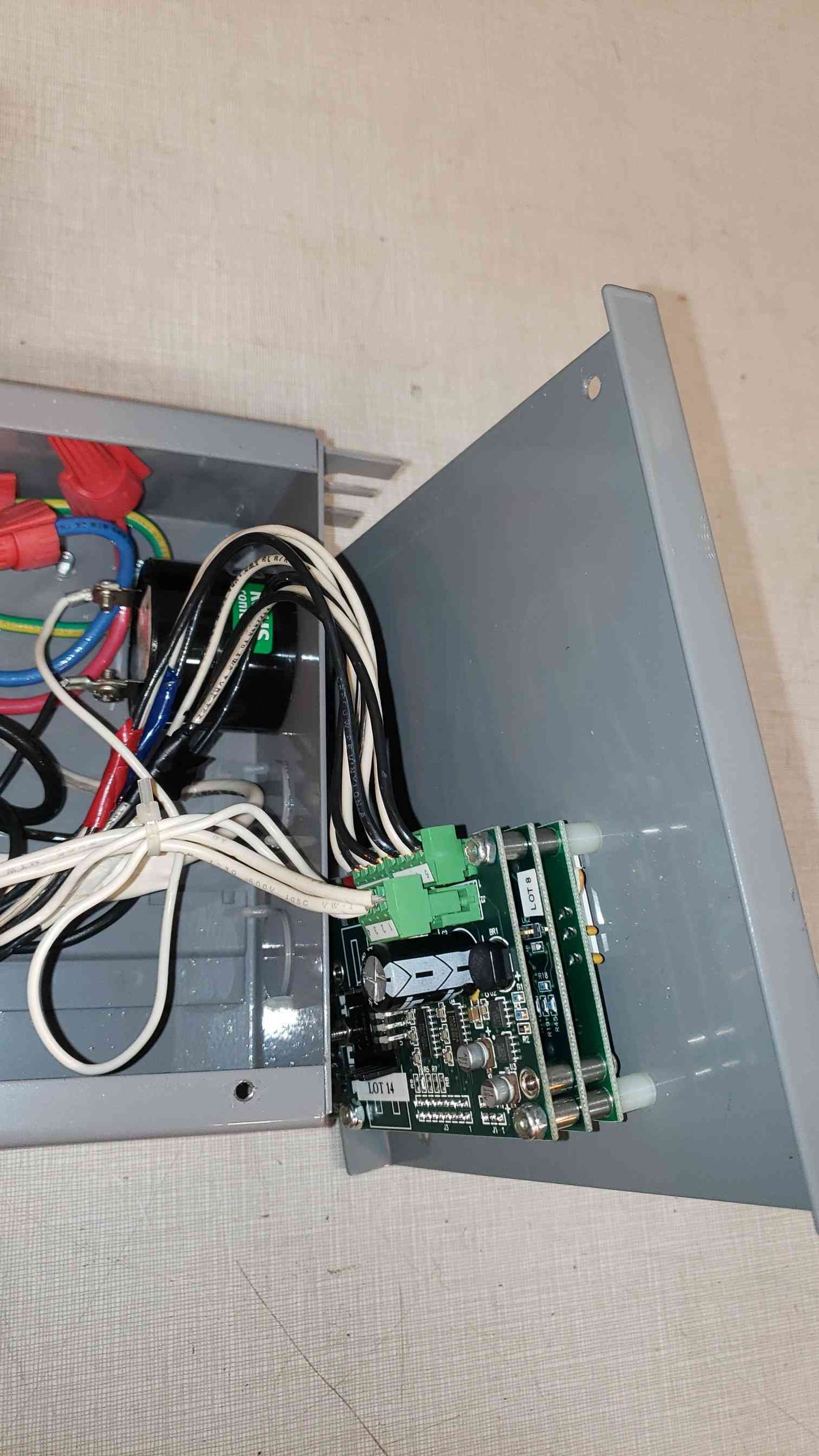 5A 250/120v STARLINE Busway Tap Box OB225GE125M4DR225/4 w/ Whip (S6LLST4463)5A(S6LLST4463)