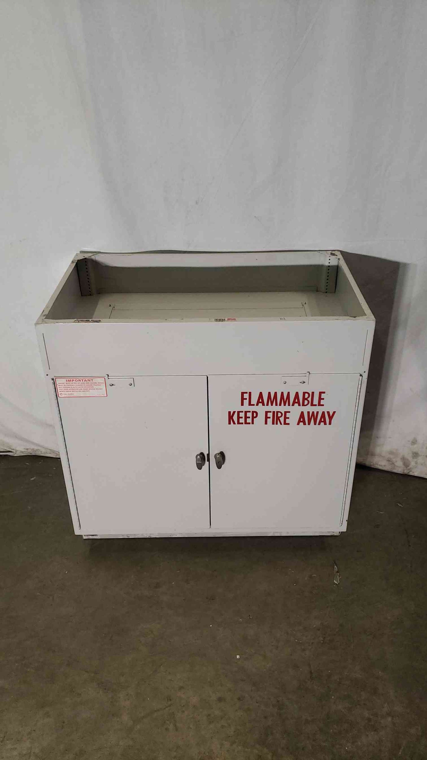 36x22x35. Flammable Cabinet(100238)
