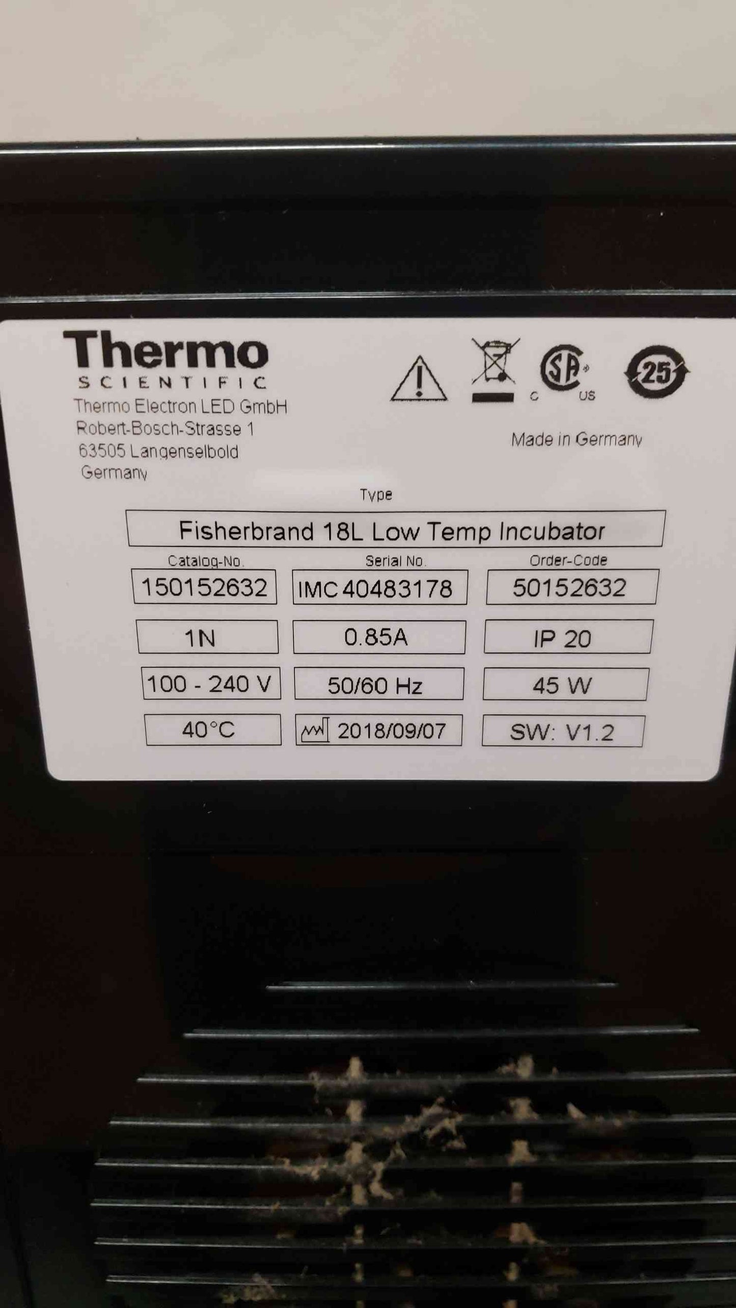 Thermo Scientific Fisherbrand 18L Low Temp Incubator (SKU: 3900AA)
