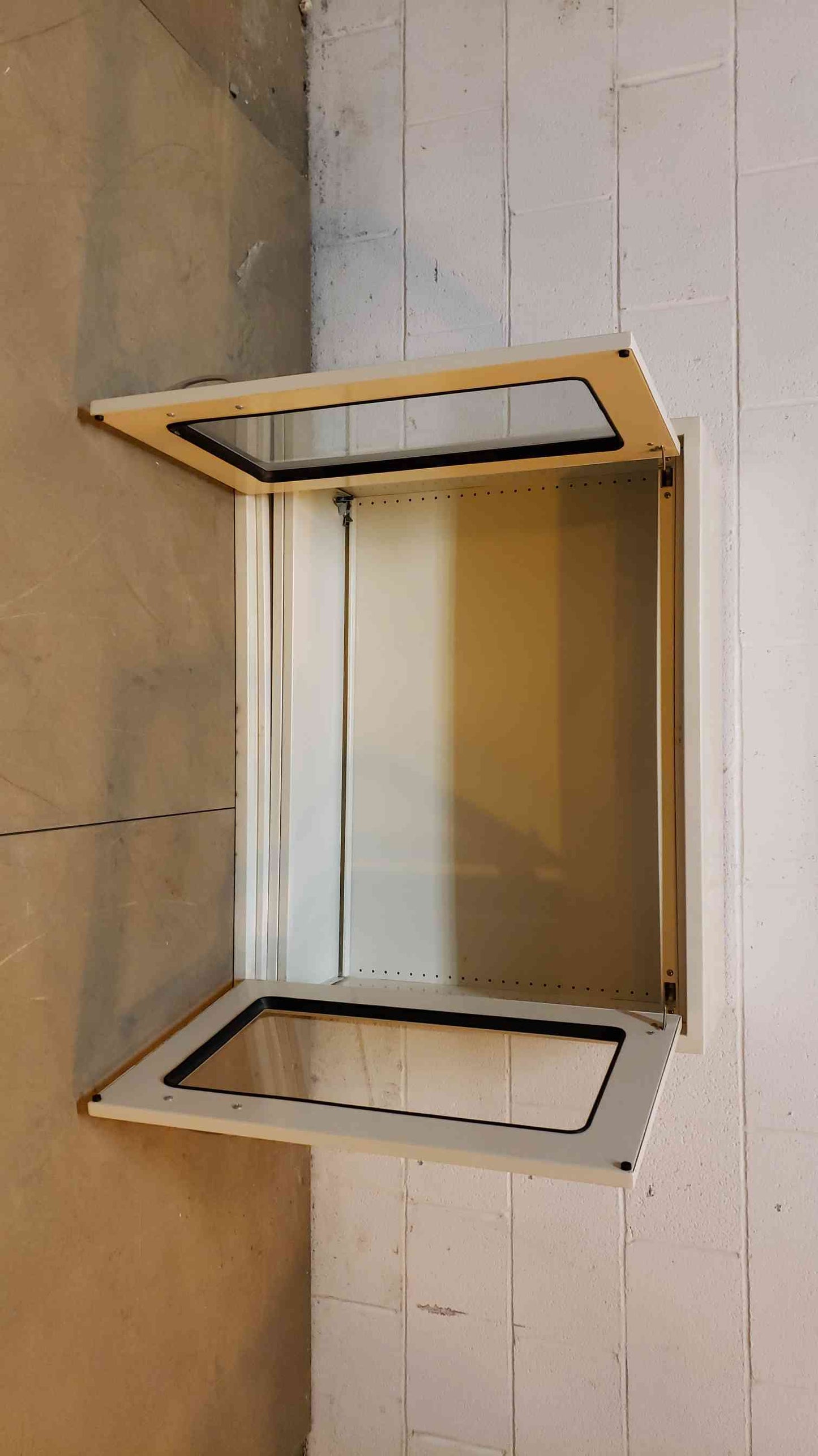 36" Duralab Overhead Cabinet (Q16631)(Q16631)