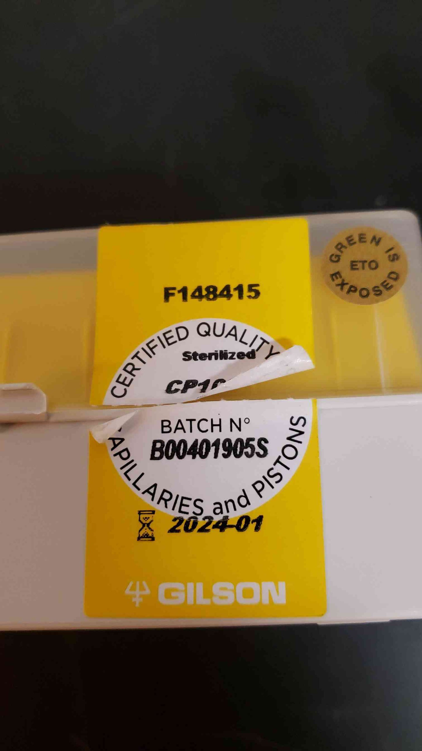 Lot of 2900 Gilson Sterilized Capillaries and Pistons (SKU: 4886AA)