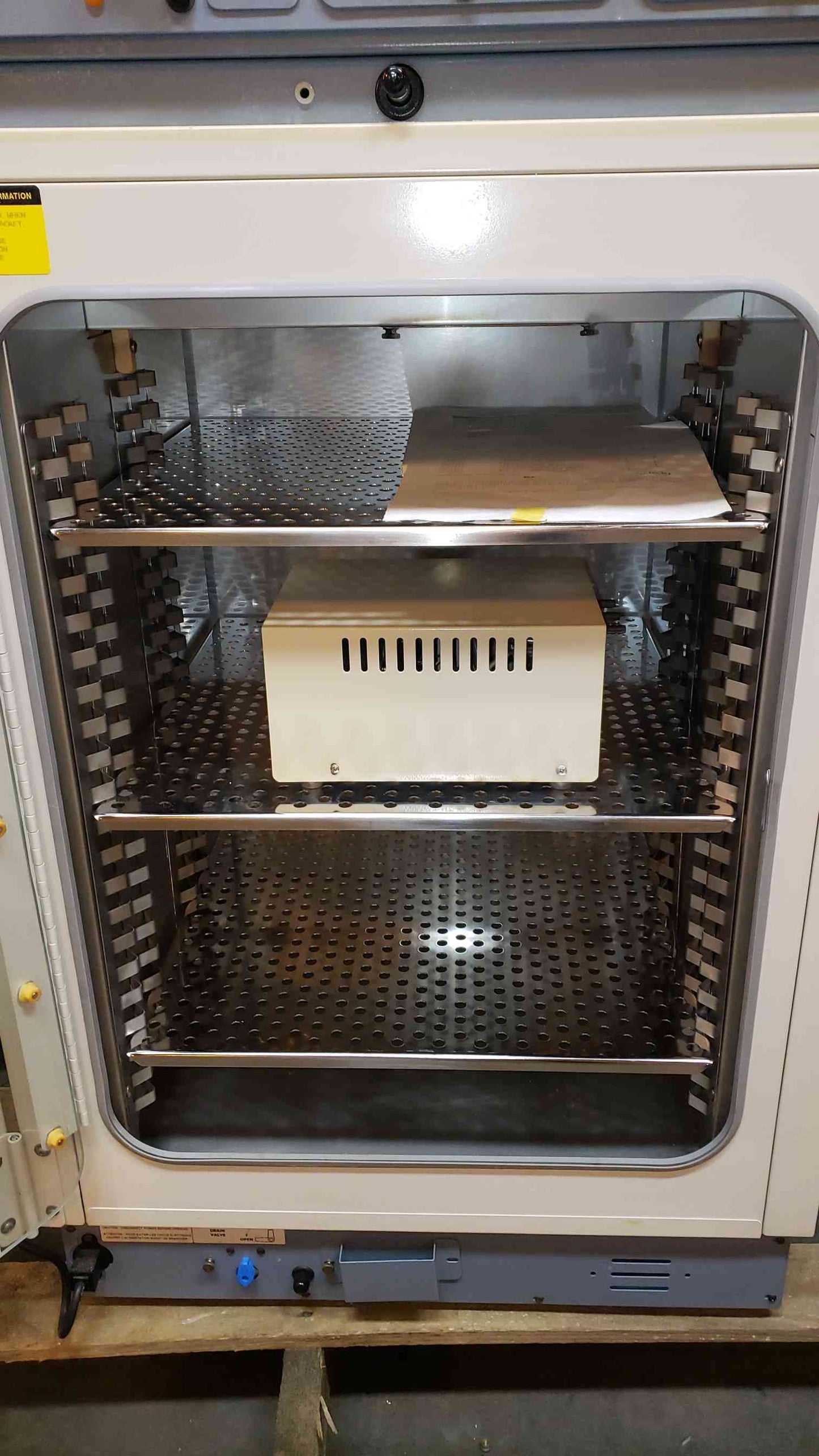 Forma Scientific Incubator 3159 (SKU: 2416AA)(2416AA)