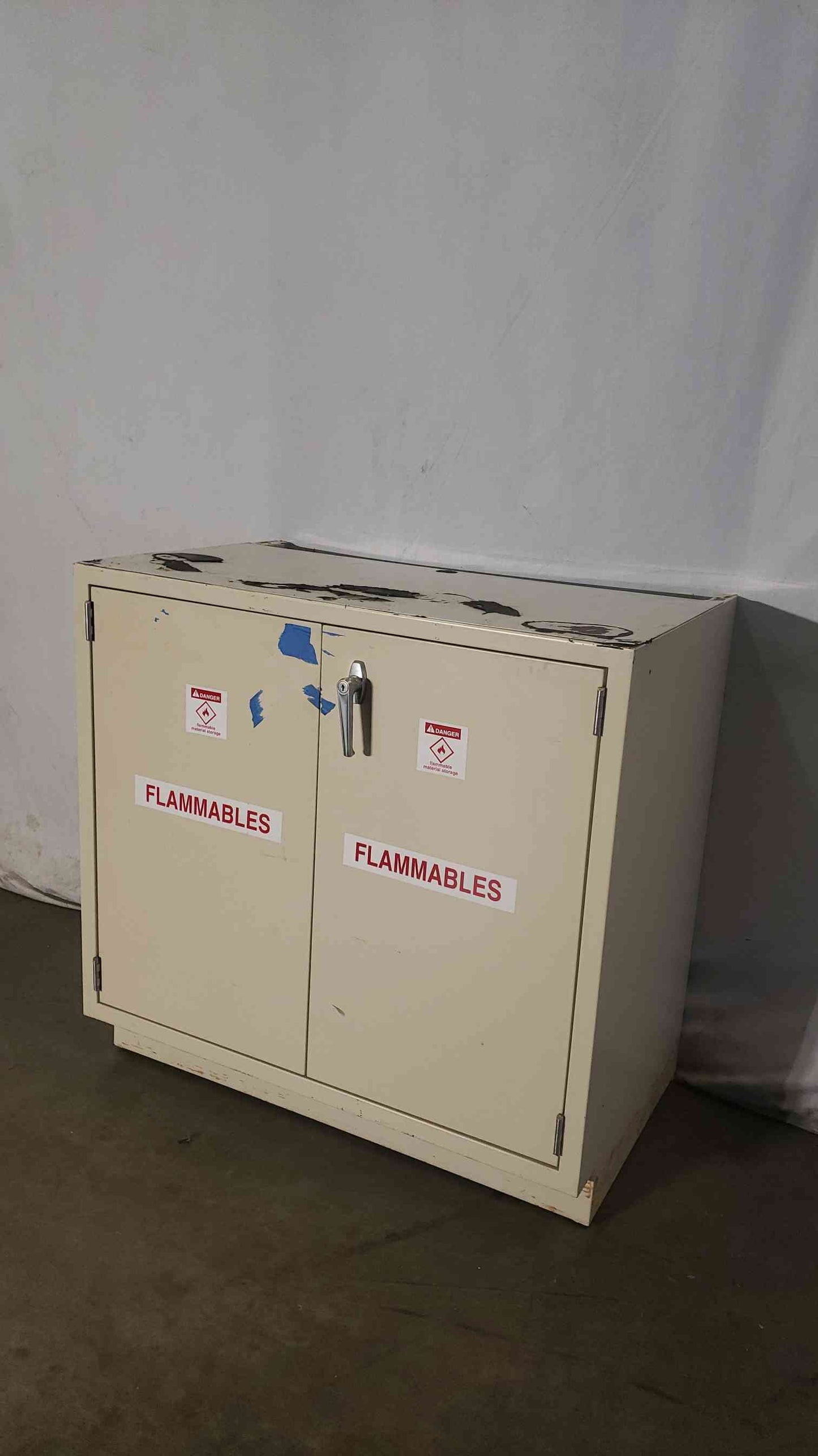 36x22x35 Flammable Tan Cabinet(100156)