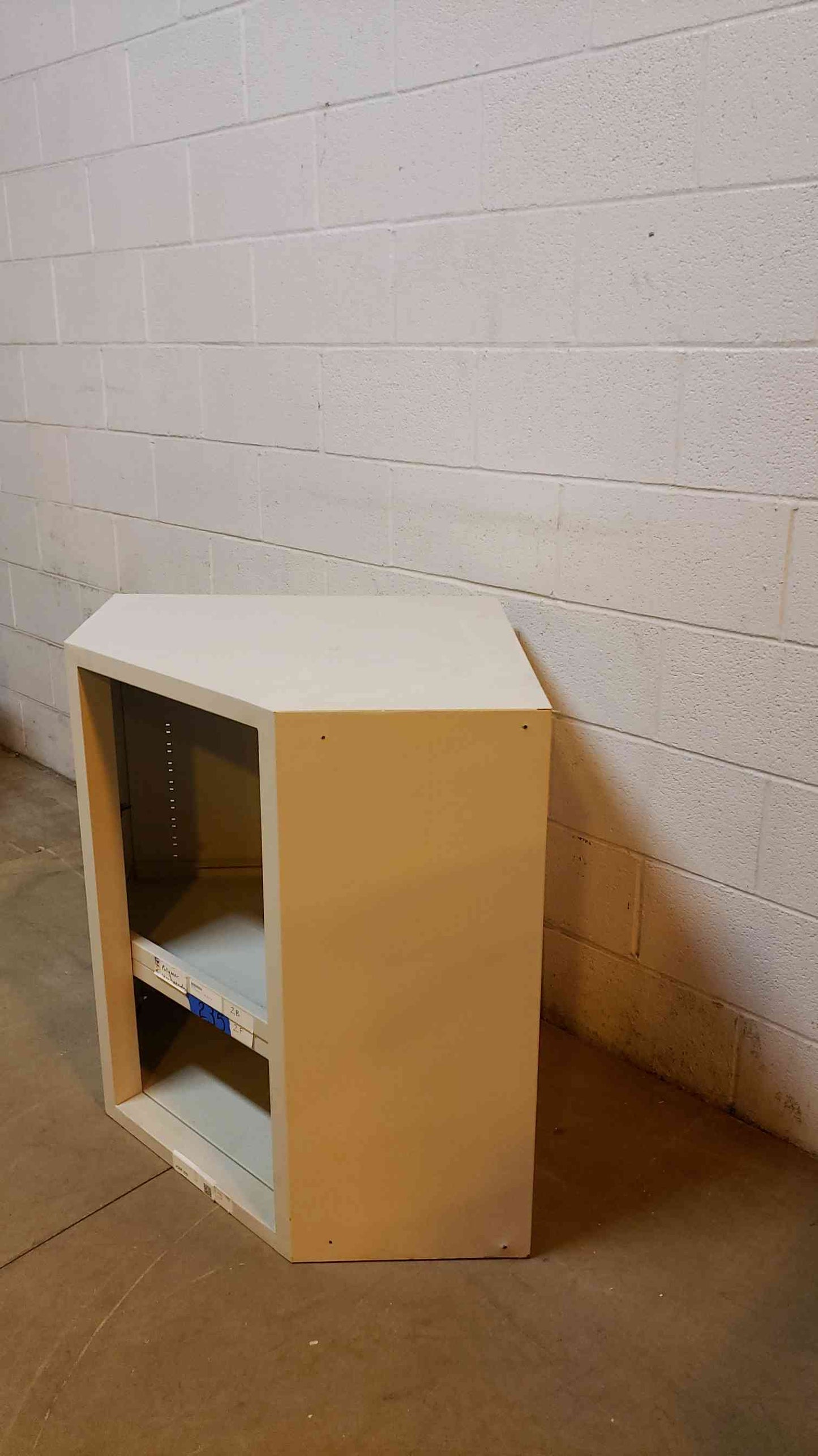 26" Corner Overhead Cabinet No Door (Q16691)(Q16691)