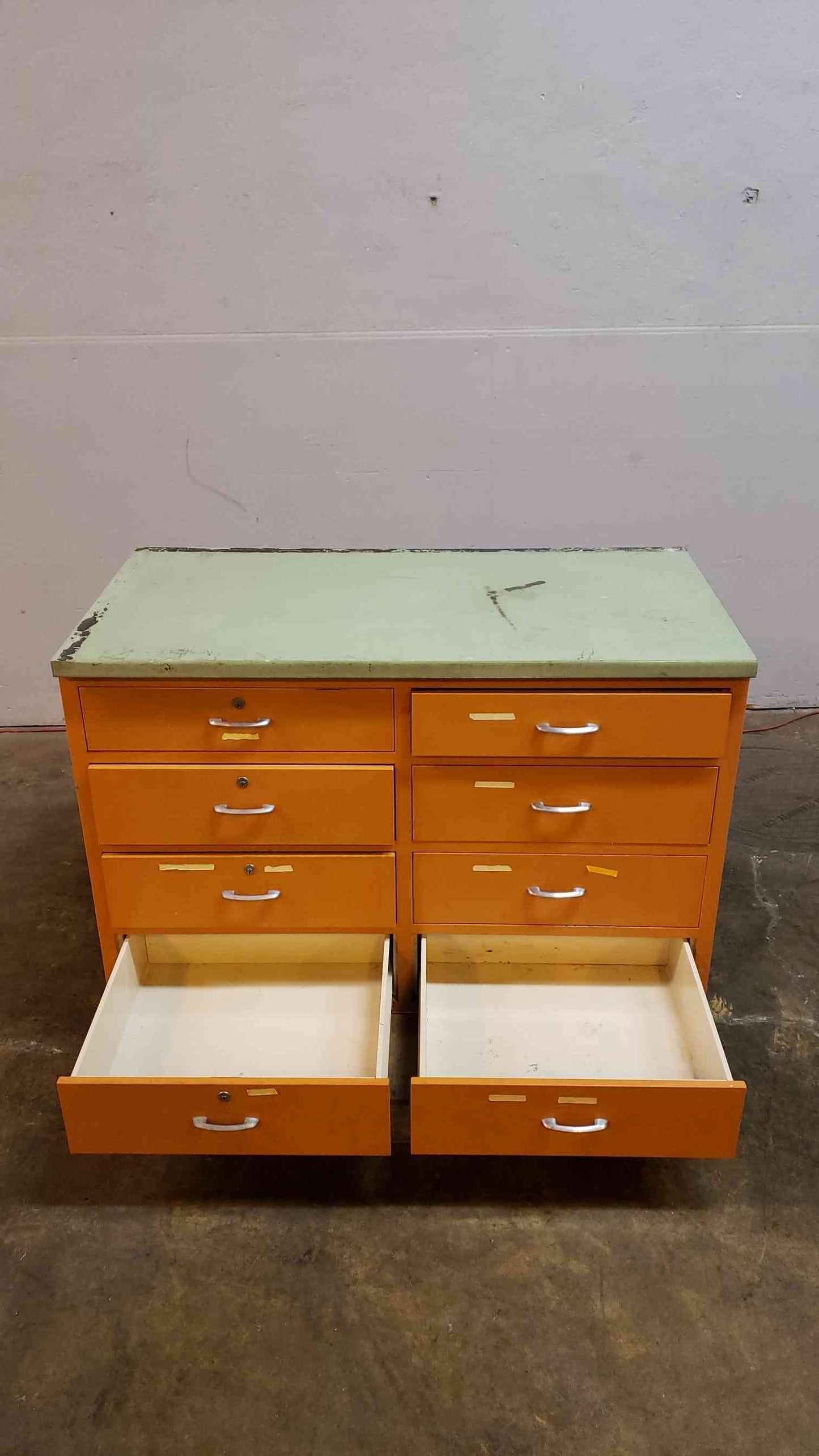 4' Kewaunee Fume Hood Base (100003)(100003)