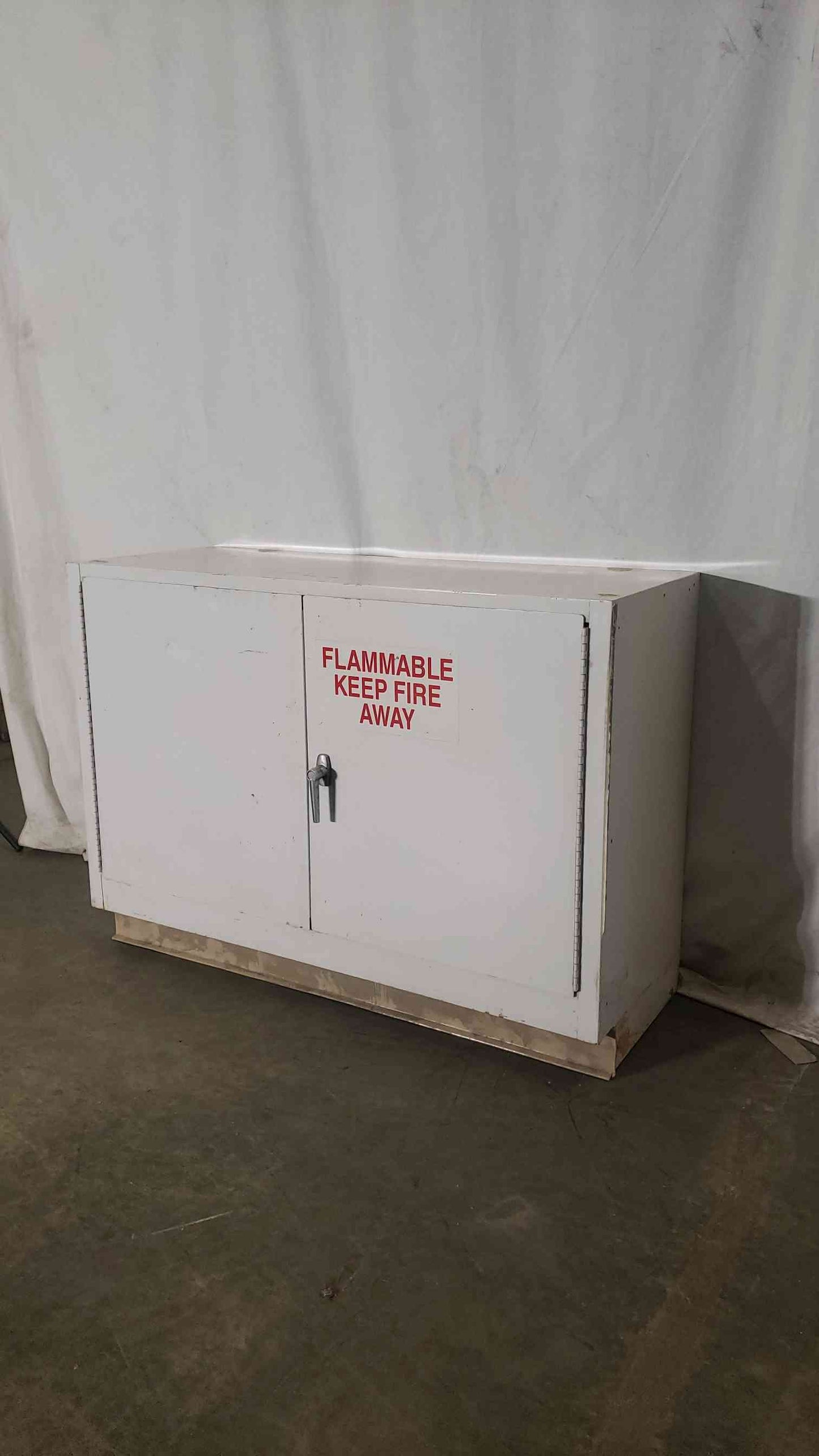 48x18x35 Flammable Cabinet(100145)