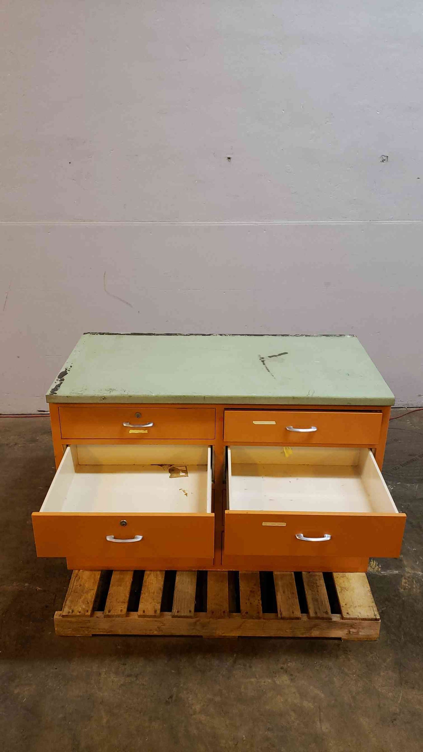 4' Kewaunee Fume Hood Base (100003)(100003)