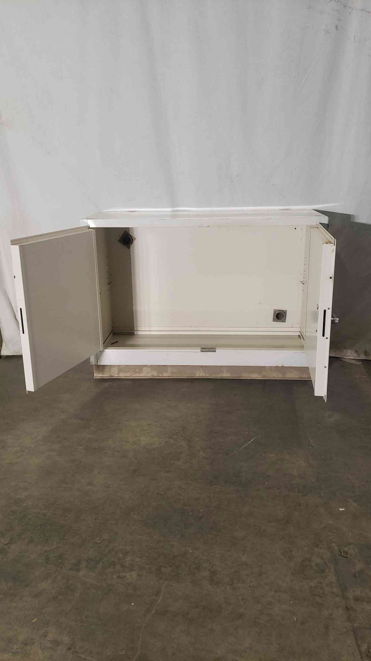 48x18x35 Flammable Cabinet(100145)