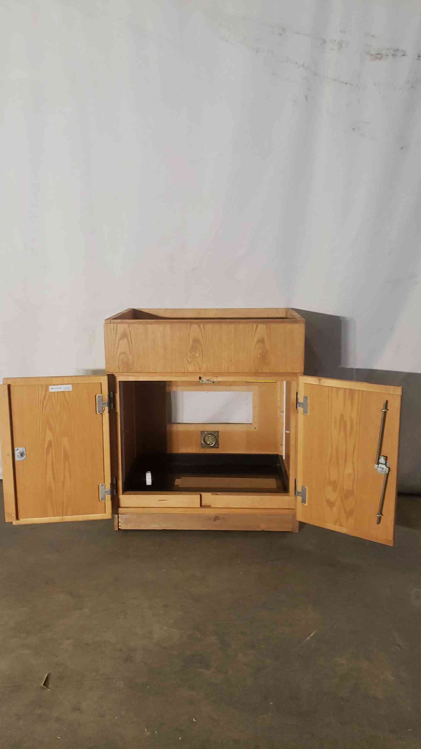30x23x35 Wooden Flammable Cabinet(100150)