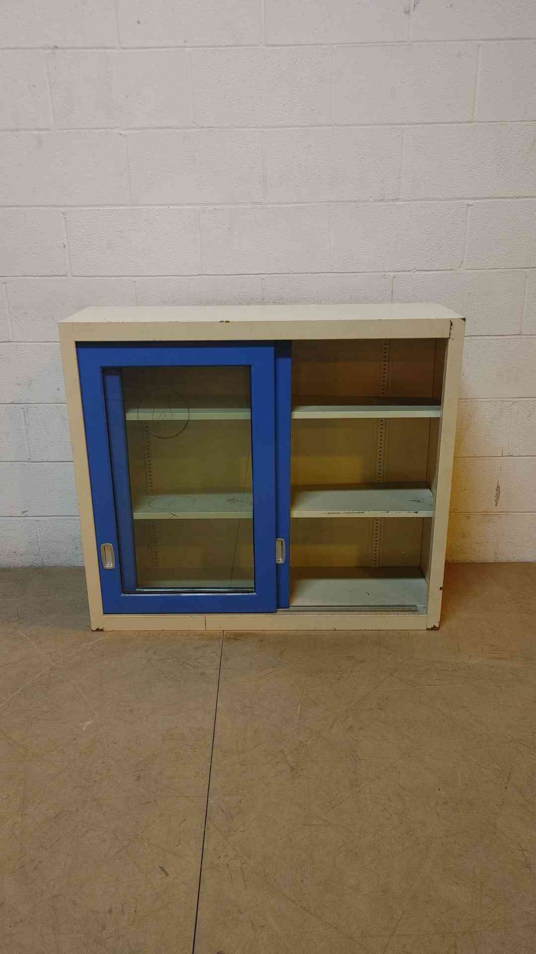 42" Metal Overhead Casework Cabinet(Q16581)