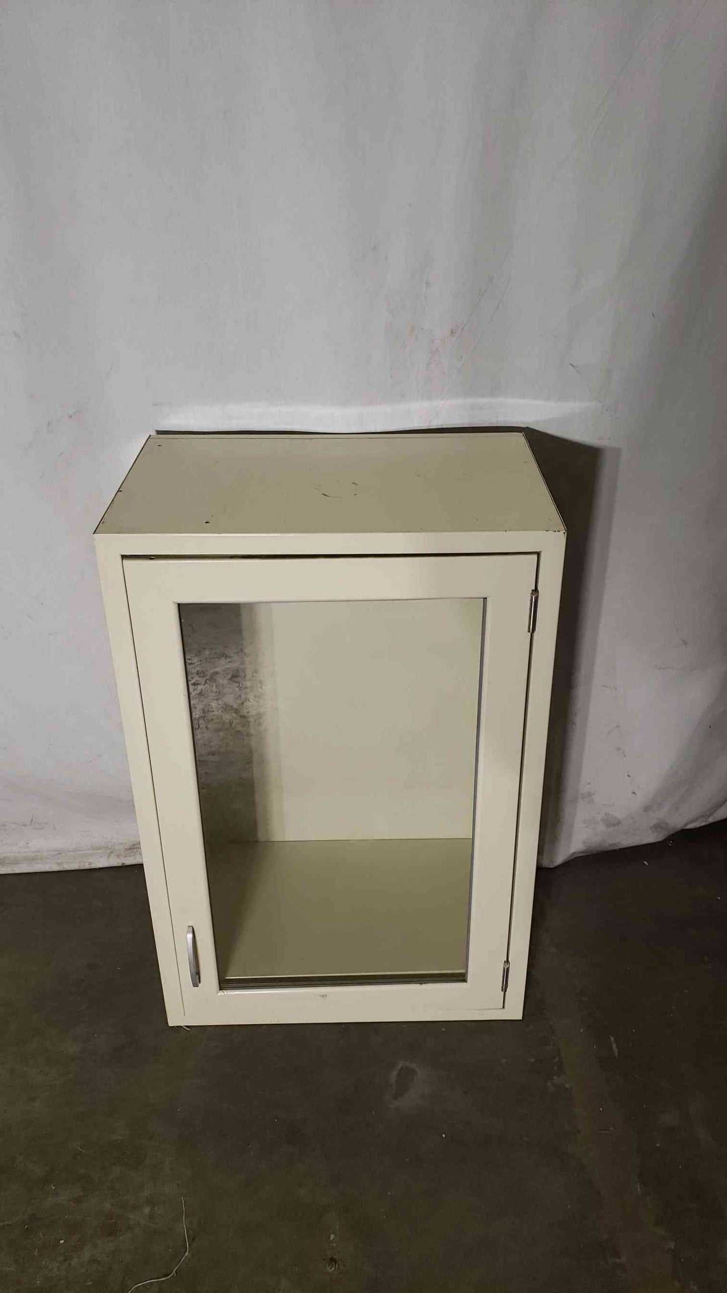 24x16x36 Kewaunee 1 Door Overhead Cabinet(100092)