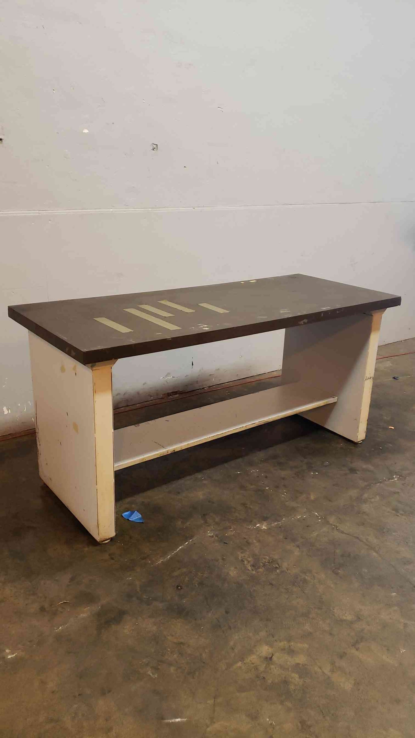 6' Brown and Gray Lab Table(1367AA)