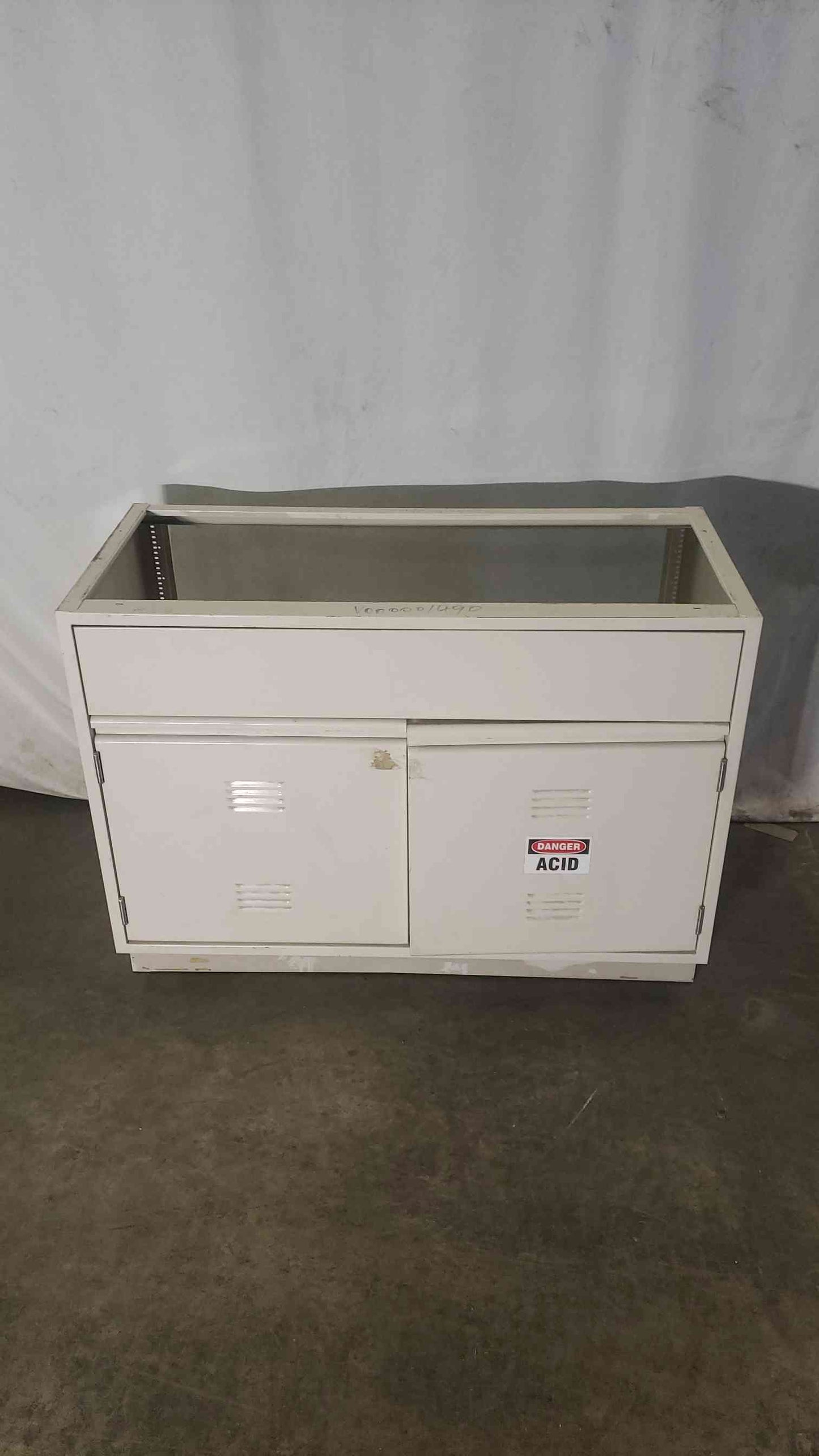 48x22x35 Acid Storage Cabinet(100146)
