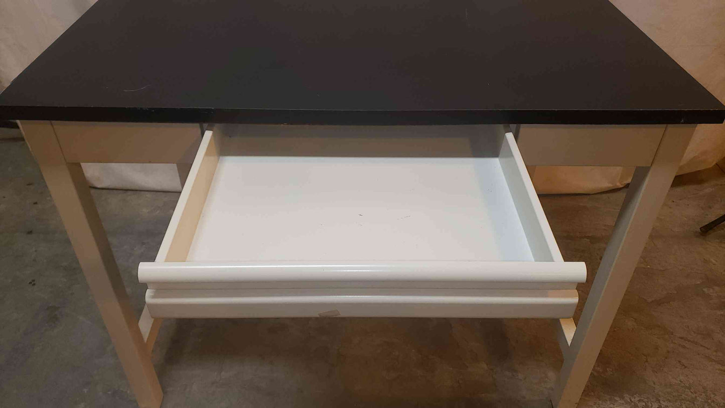 Kewaunee Contour Chem Resistant 4' Lab Table(1144AA)