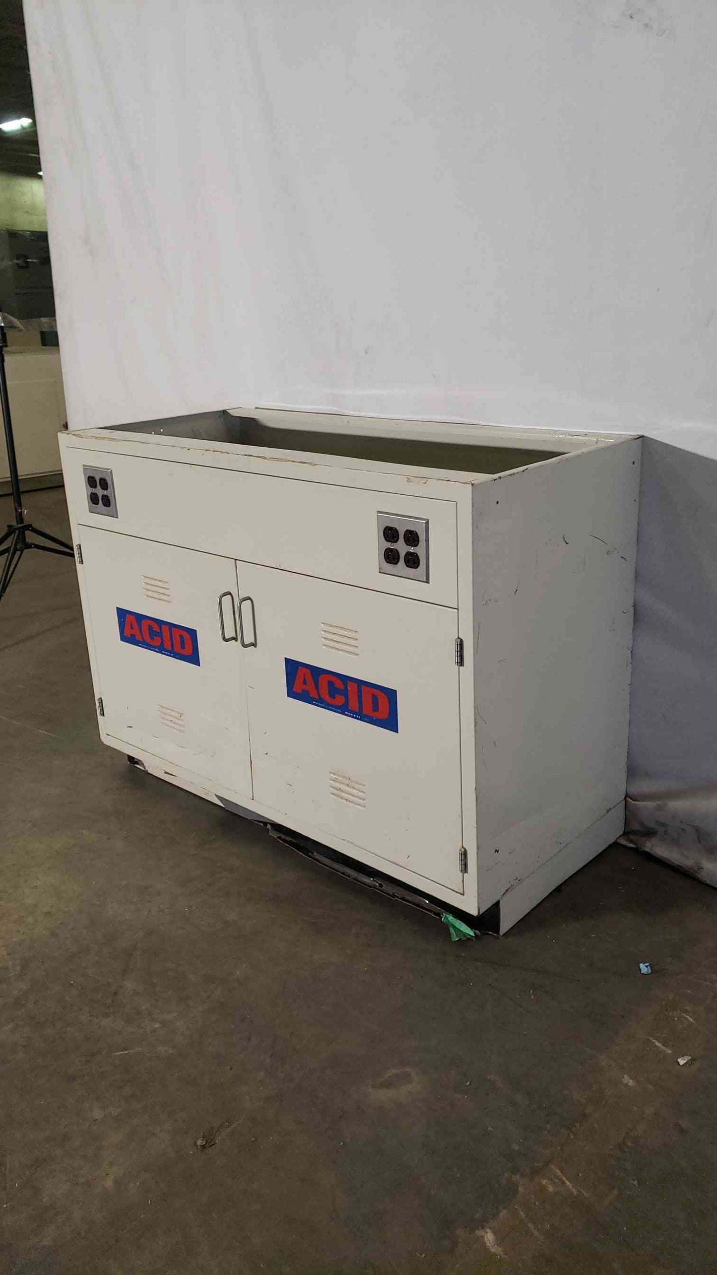 48x22x35 Acid Storage Casework(100182)