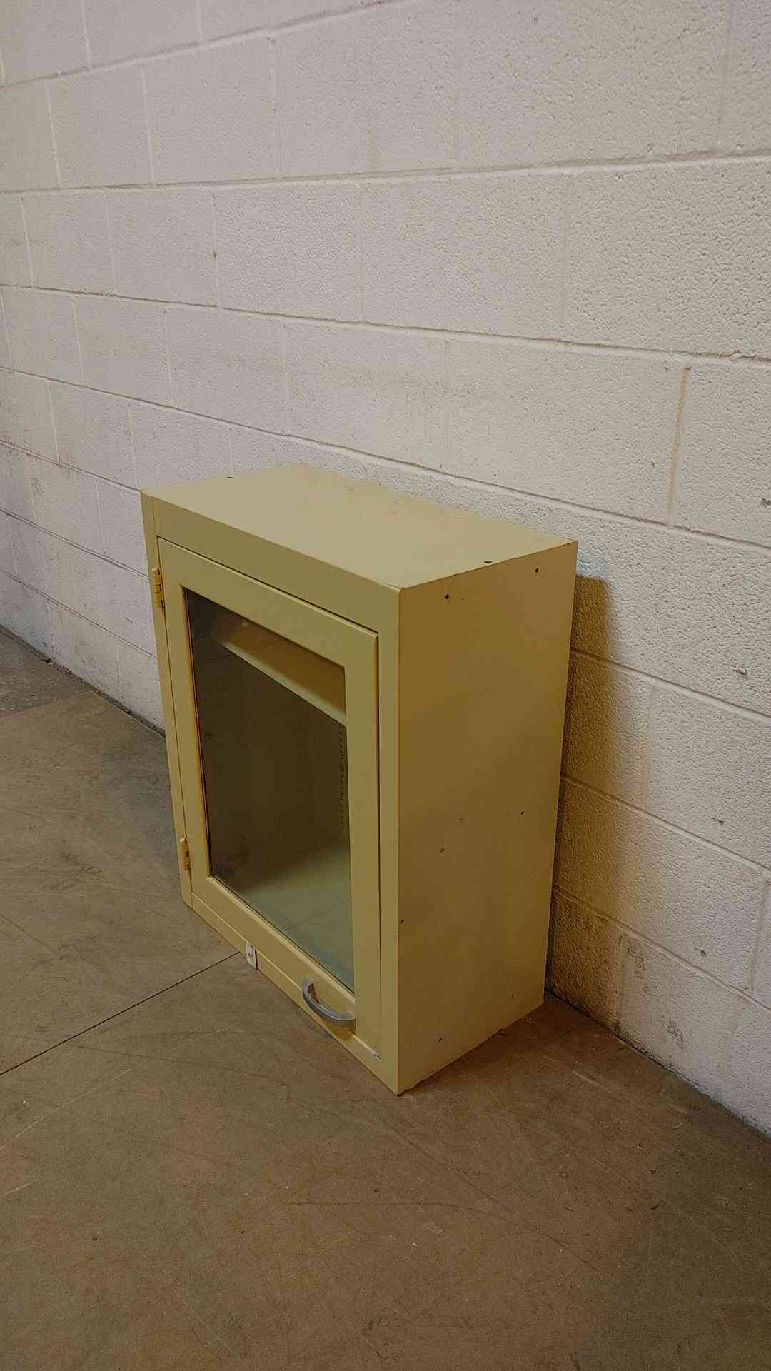 24" Duralab Overhead Cabinet (Q16624)(Q16624)