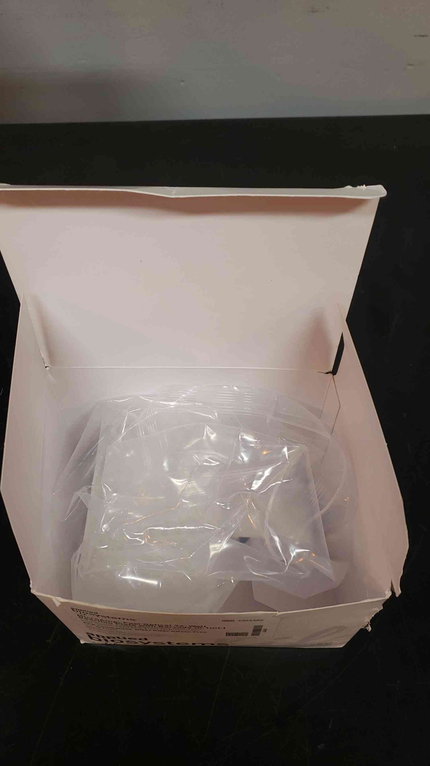 Lot of 7 APPLIED BIOS. Microamp Fast Optical 96 well Reaction Plate Barcode 0.1mL