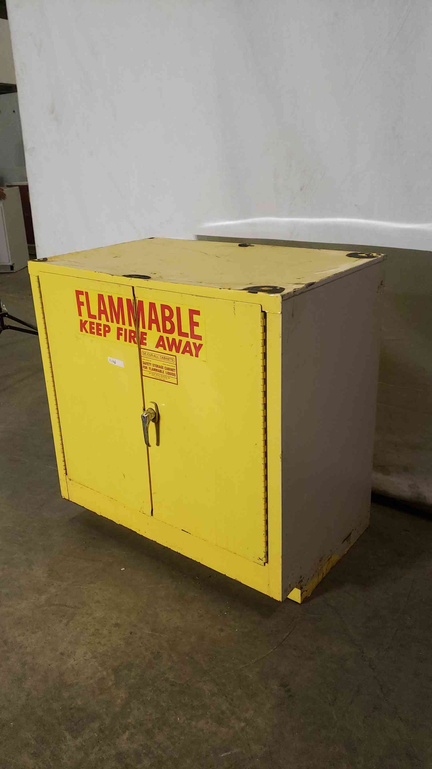 36x22x35 Flammable Yellow Cabinet(100233)