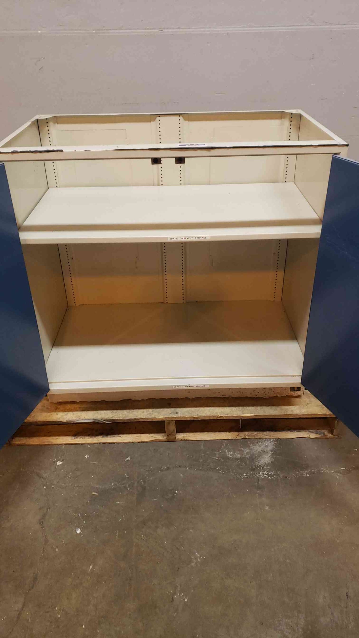 Fisher Hamilton 3' Door Cabinet (SKU: 4546AA)(4546AA)