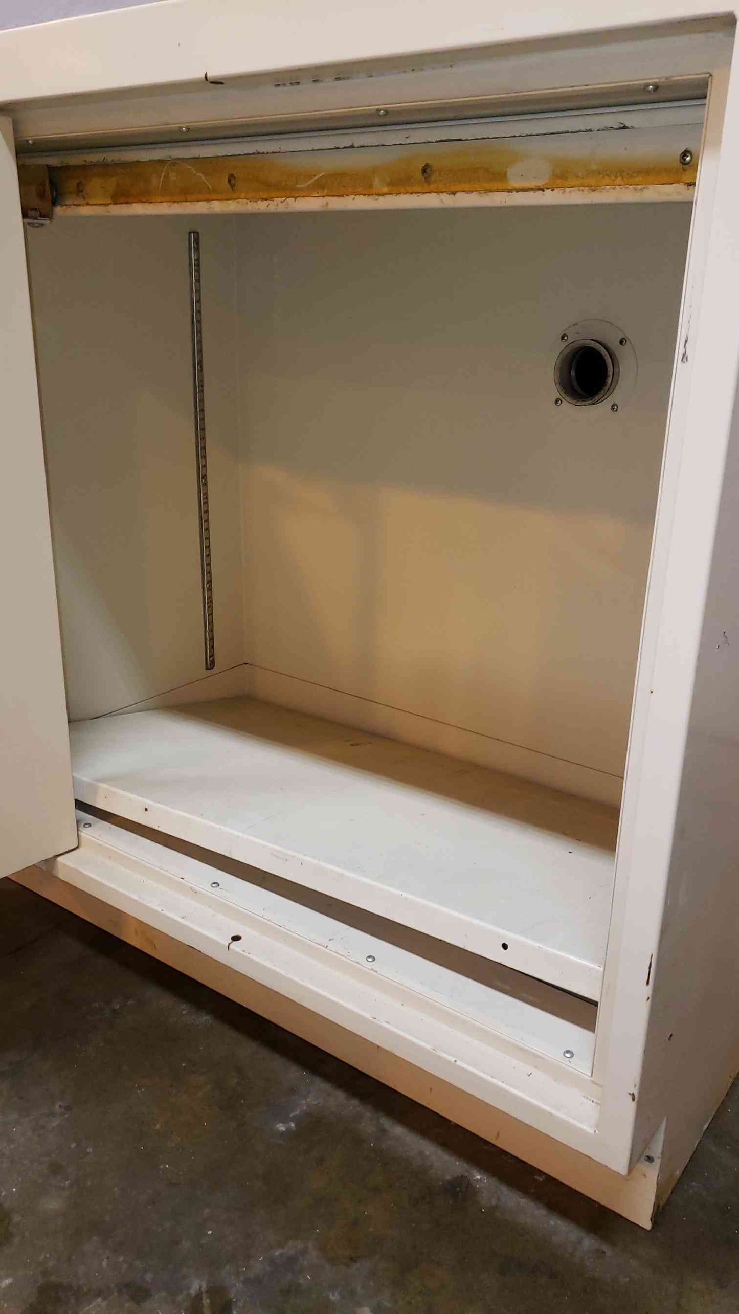 VWR 3' Flammable Cabinet Rolling Door & Exhaust Port (SKU: 2087AA)(2087AA)