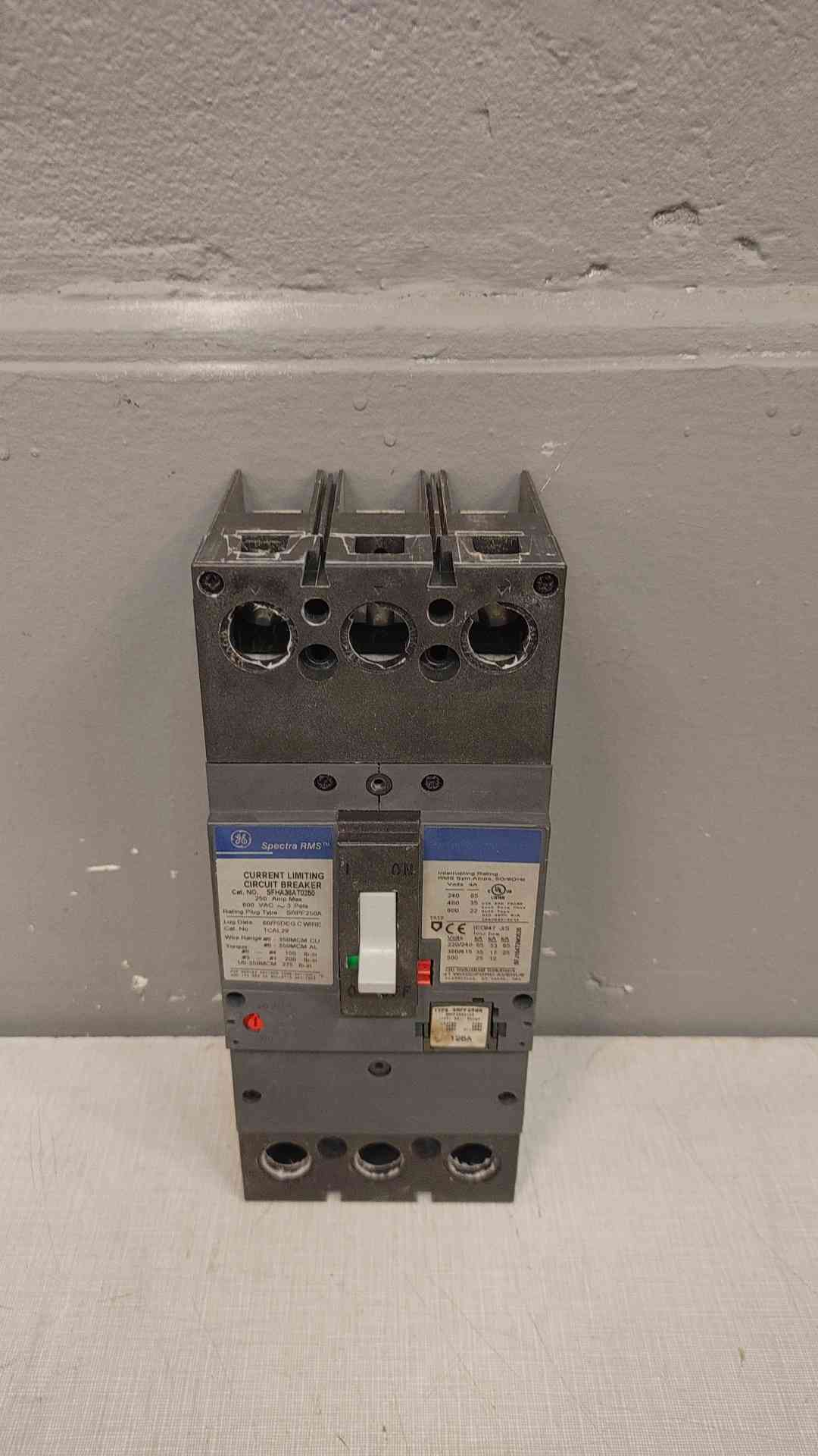 GE Spectra RMS SFHA36AT0250 600VAC 3 POLE 250A 125A Trip (2627AA)(2627AA)