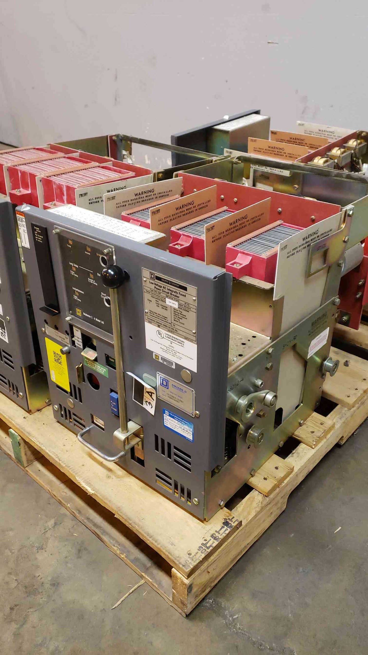 Square D 800A LowVoltage AC Circuit Breaker DSL206 (SKU: 3585AA)(3585AA)