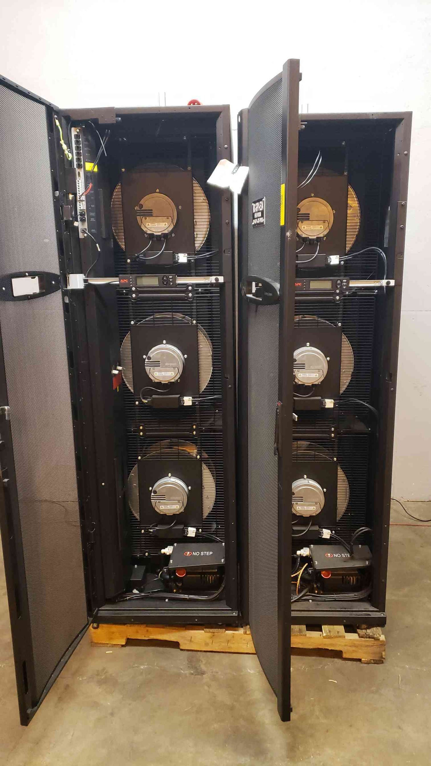 APC InRow Cooling System ACRC502 PARTS ONLY (SKU: 3589AA)(3589AA)