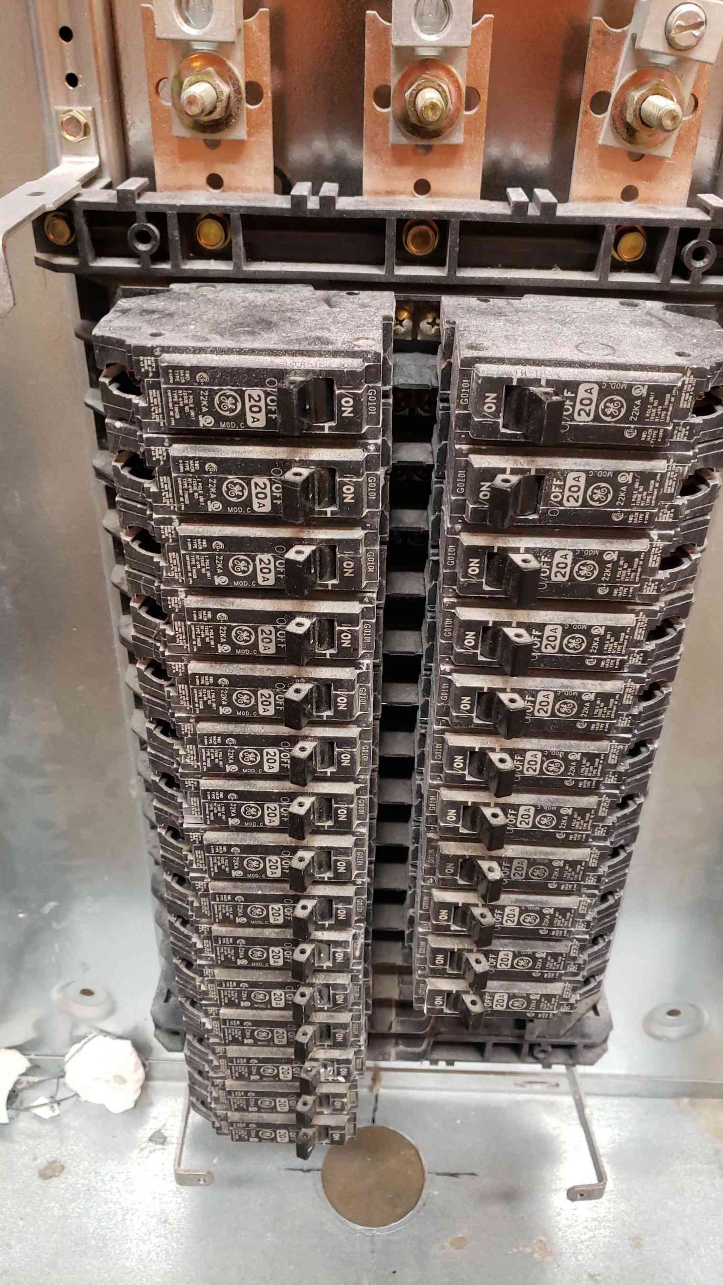 GE ASeries II 125A Breaker Panelboard AQF3301MTX No Cover (SKU: 13975AA)(13975AA)