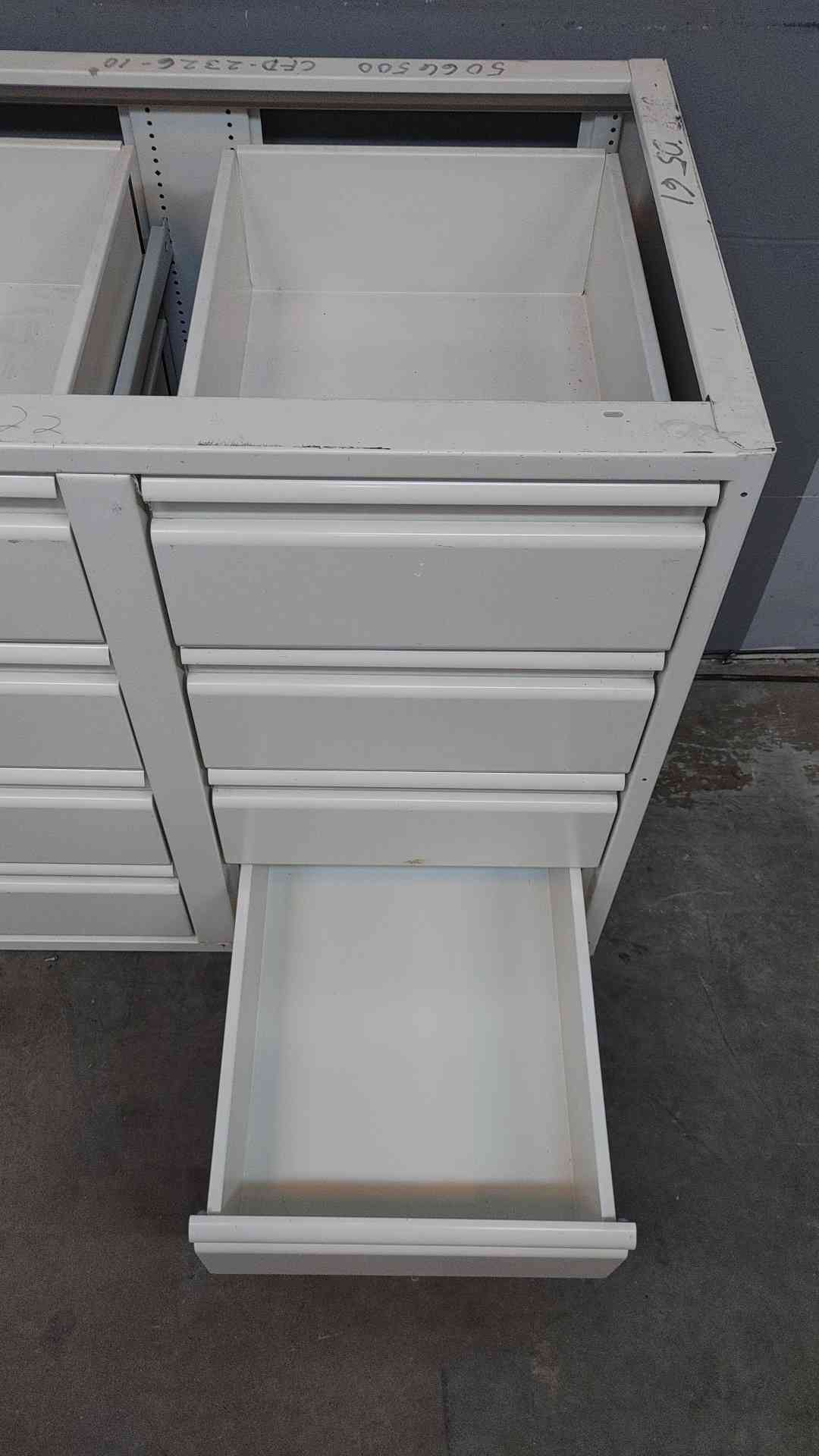 3' 8 Drawer Contoured Casework (3153AA)(3153AA)