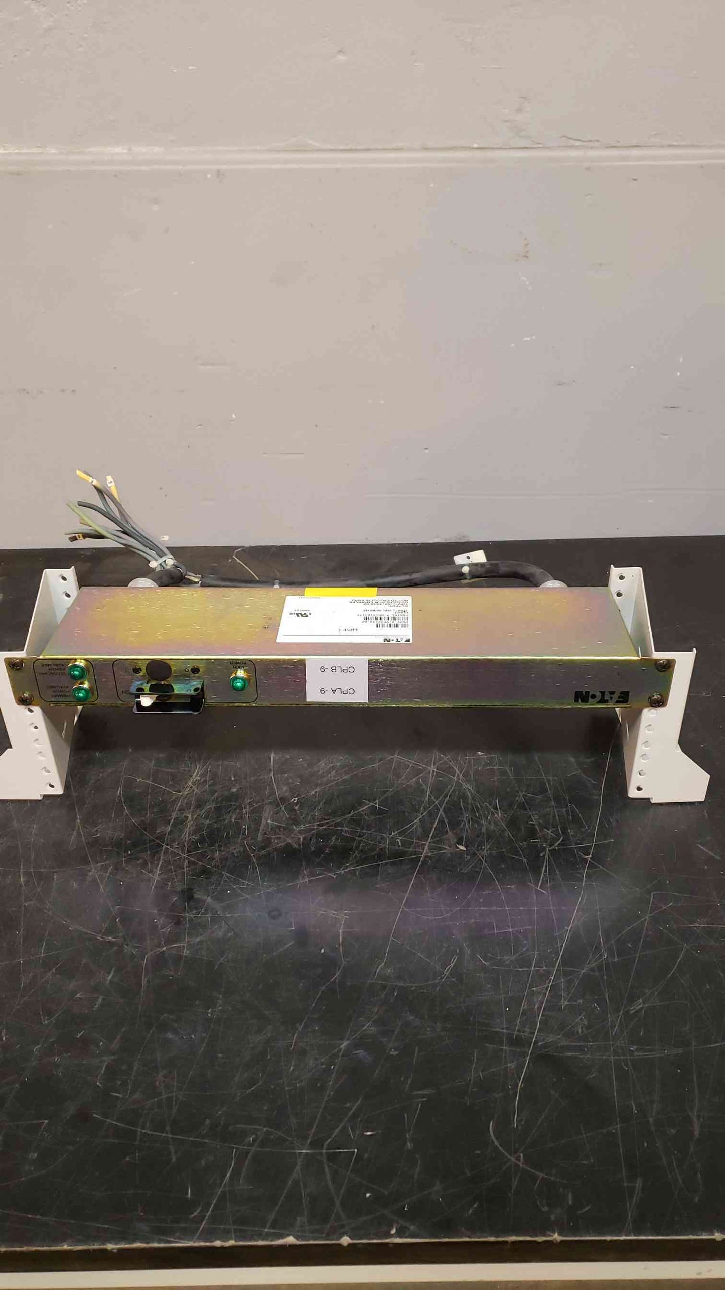 *Pickup Only* Eaton 8 Plug In PDU Strip TPC2234A2 (SKU: 14000AA)(14000AA)