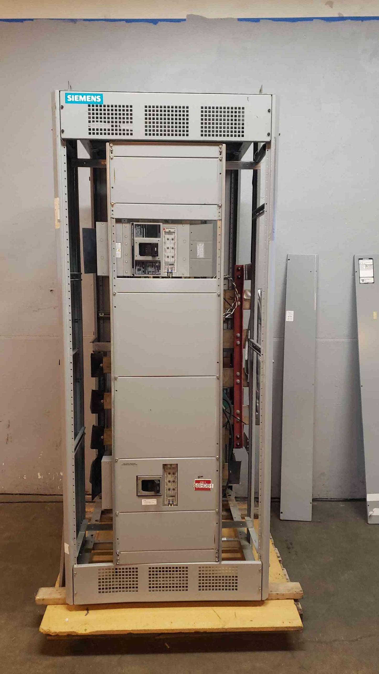 Siemens 2500A 480Y/277V 3PH Switchboard 2 Breaker Panel (SKU: 14972AA)(14972AA)
