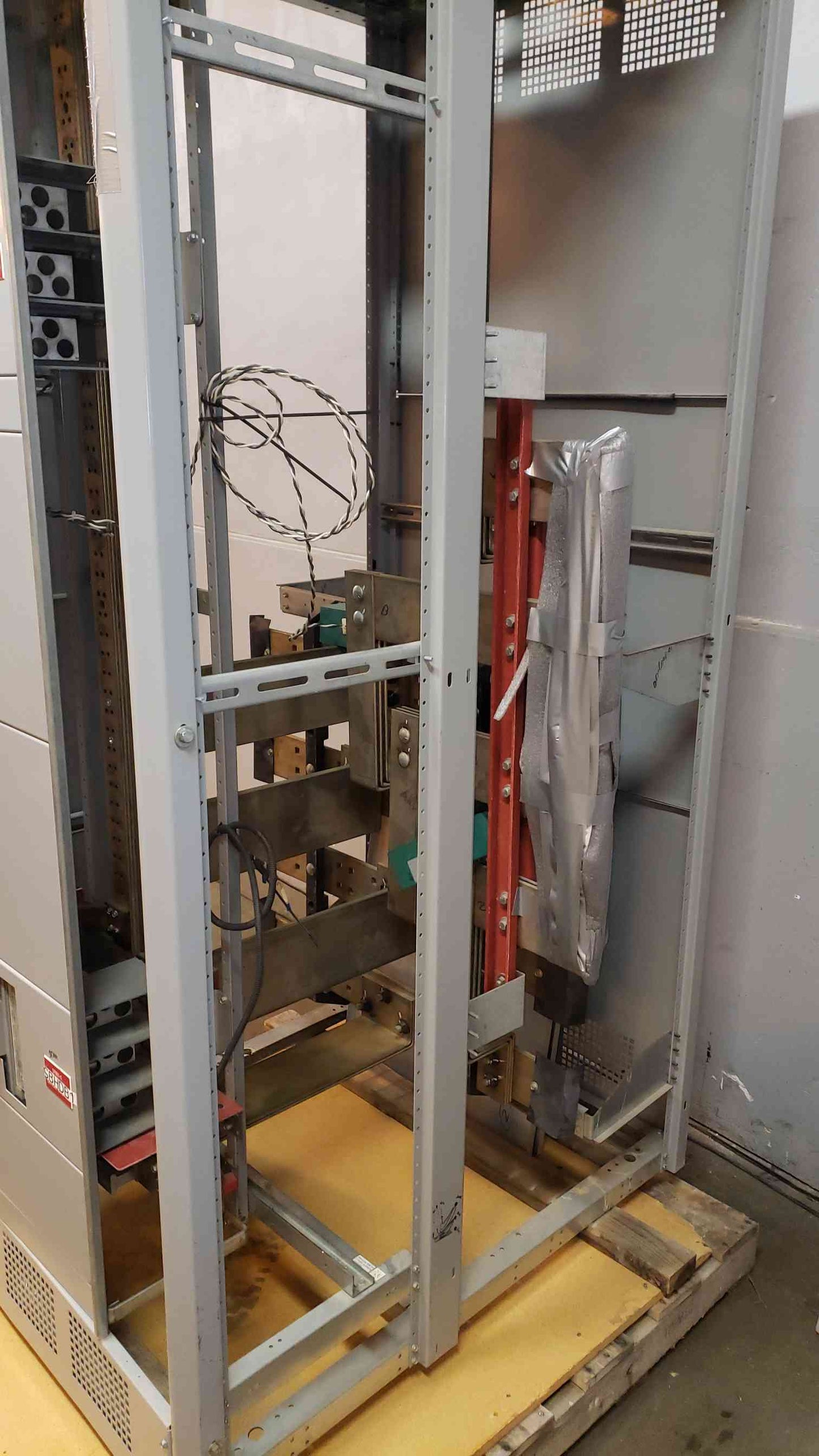 Siemens 2500A 480Y/277V 3PH Switchboard 2 Breaker Panel (SKU: 14972AA)(14972AA)