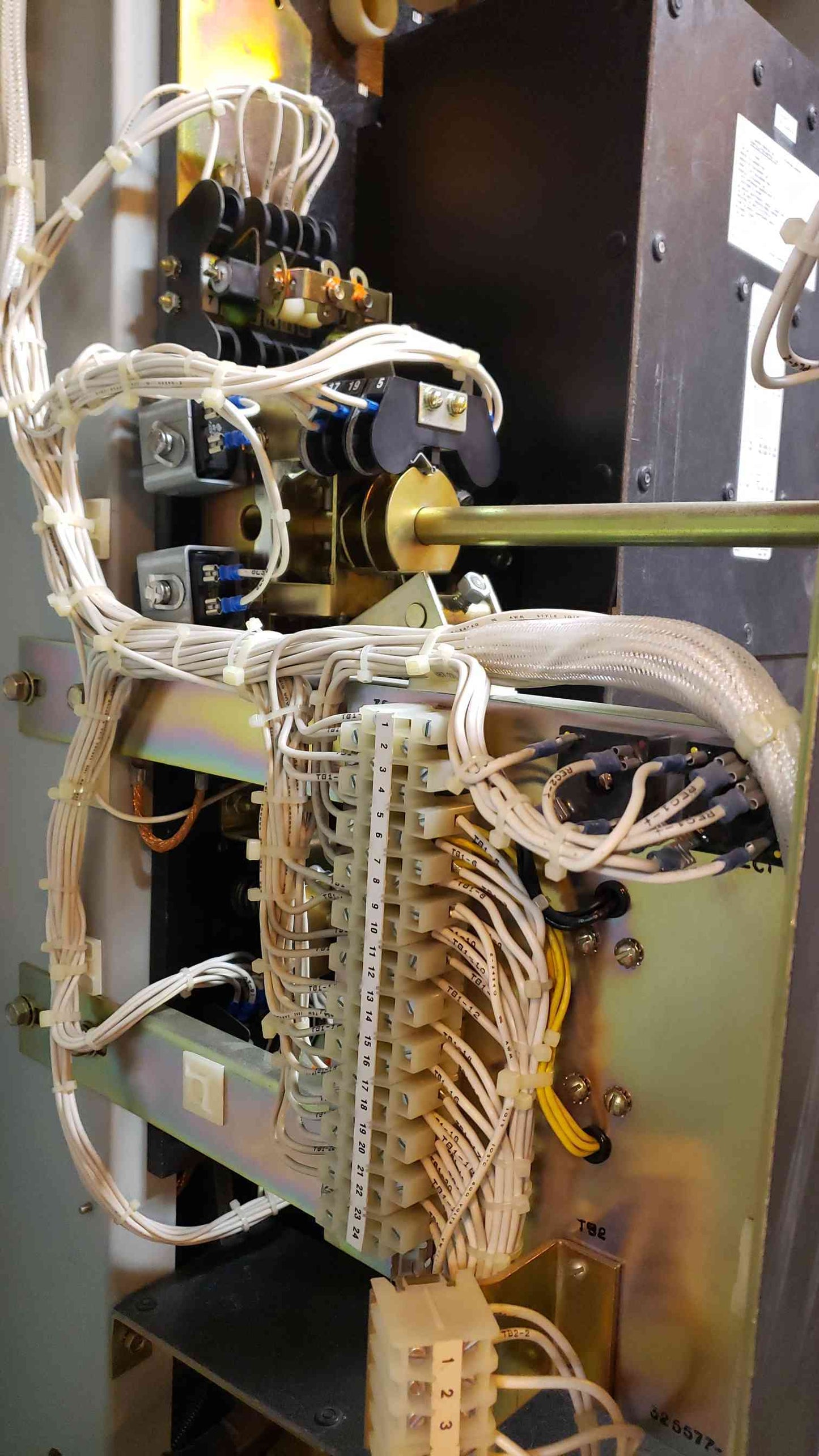 ASCO ATS Bypass Isolation Switch 800A 480V 3Ph E962380097XC (SKU:14994AA)(14994AA)