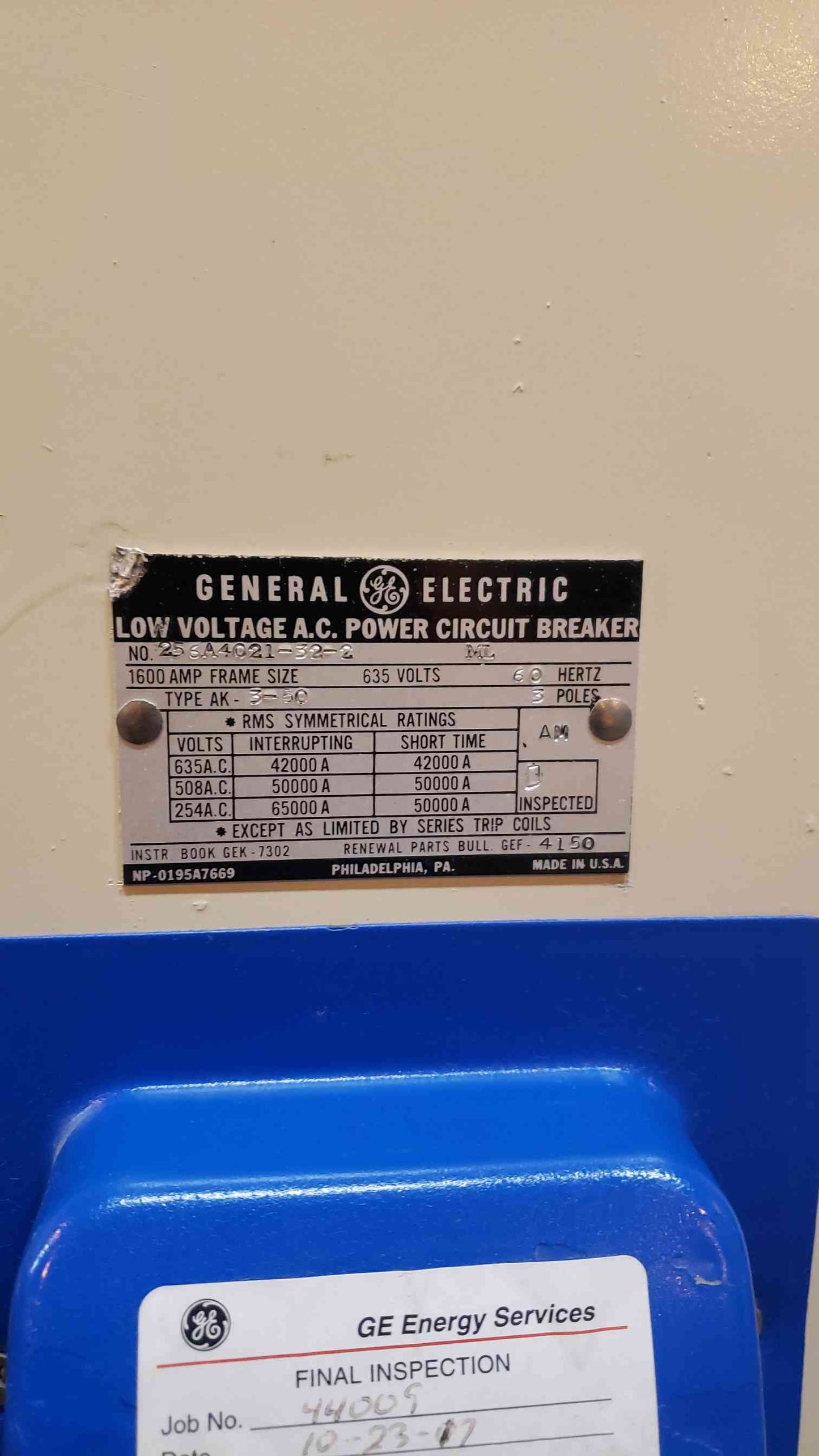 General Electric Low Voltage Power Circuit Breaker 1600A 600V (14992AA)(14992AA)