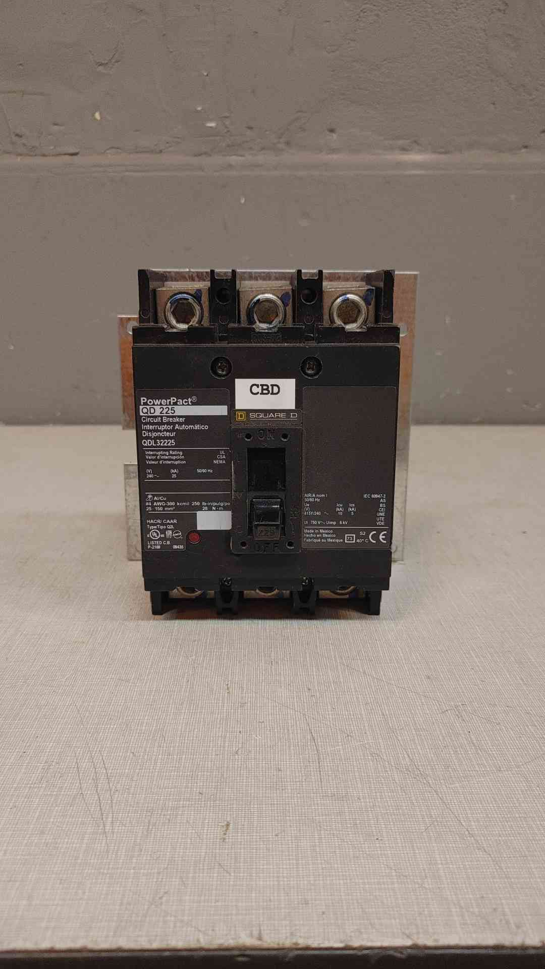 Square D QDL32225 PowerPact Circuit Breaker 225A 240V 3P 3PH QD 225 225 Amp(3641AA)