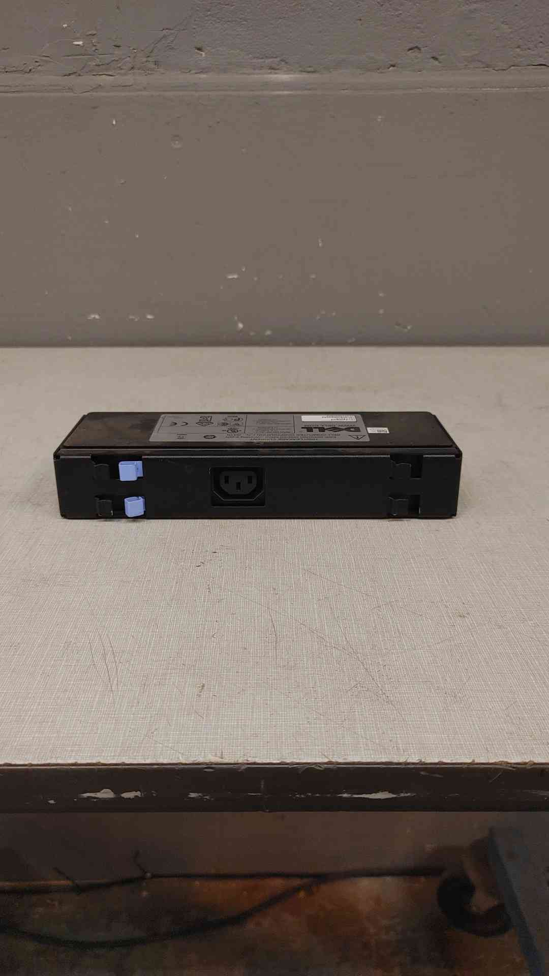 *Pickup Only* Dell PDU Strip 100(101618)