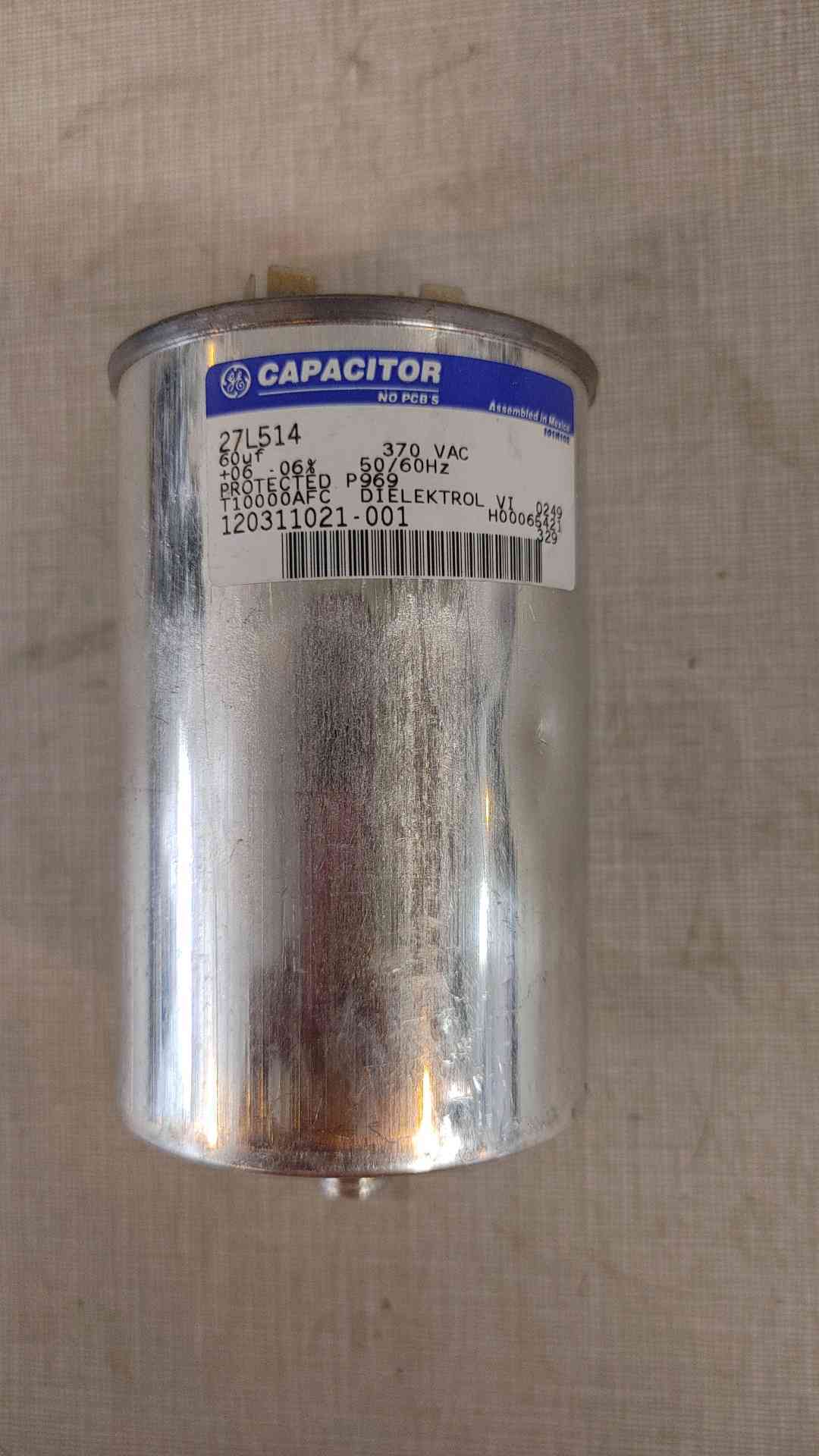 Lot of 4 General Electric Capacitor 370VAC 50/60HZ 27L514 (SKU:101679)(101679)
