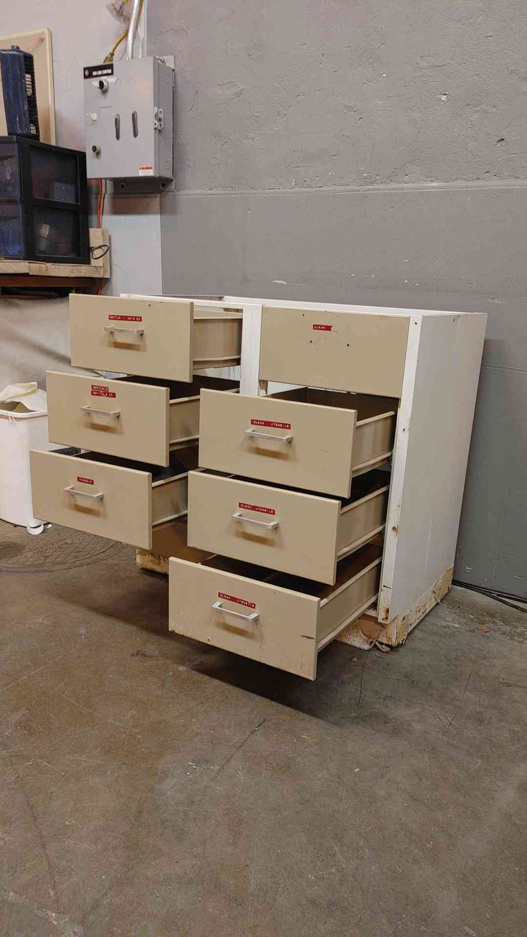 3' Hamilton Drawer Casework (SKU:101647)(101647)